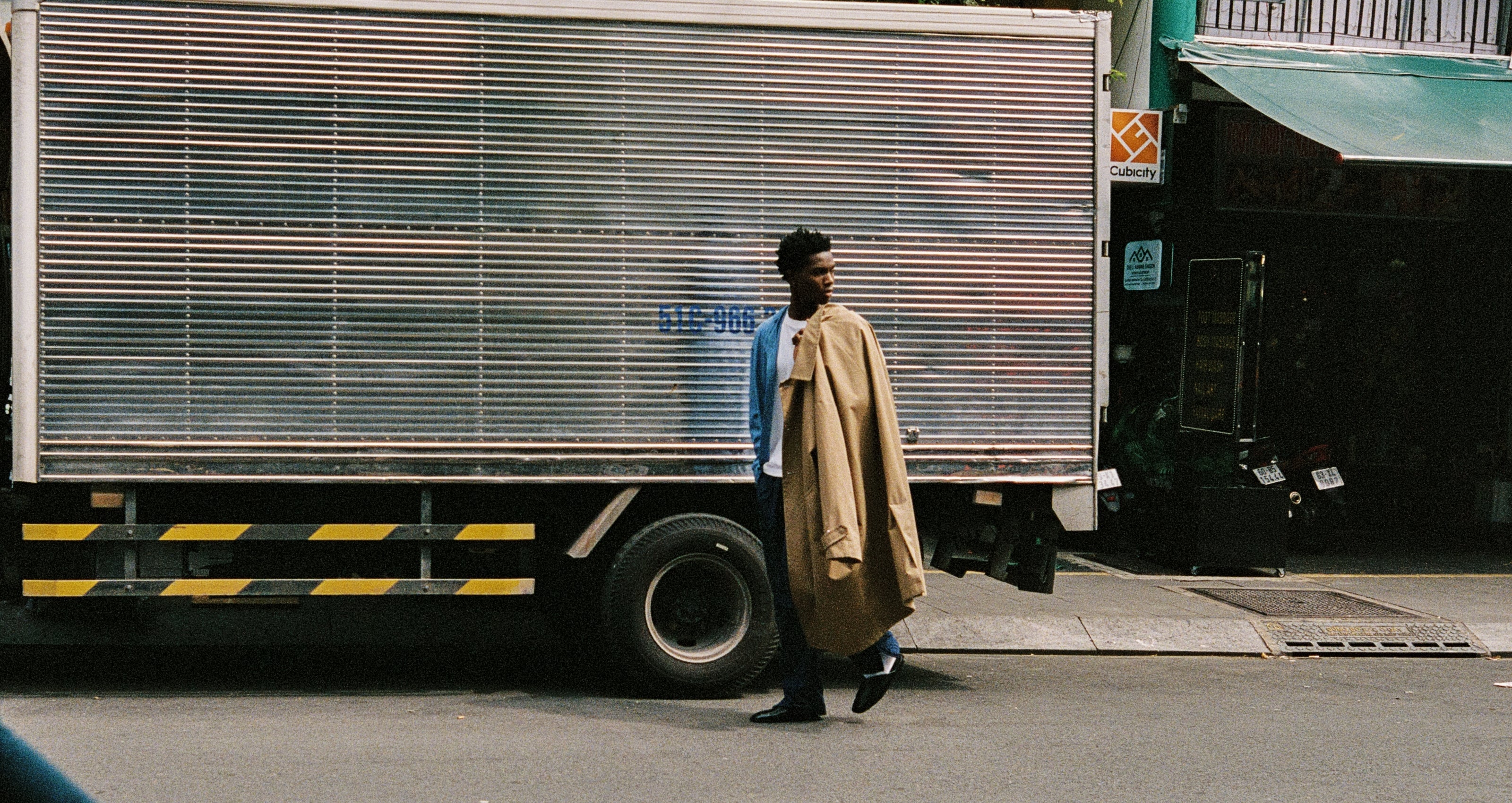 <strong>Offbeat</strong>