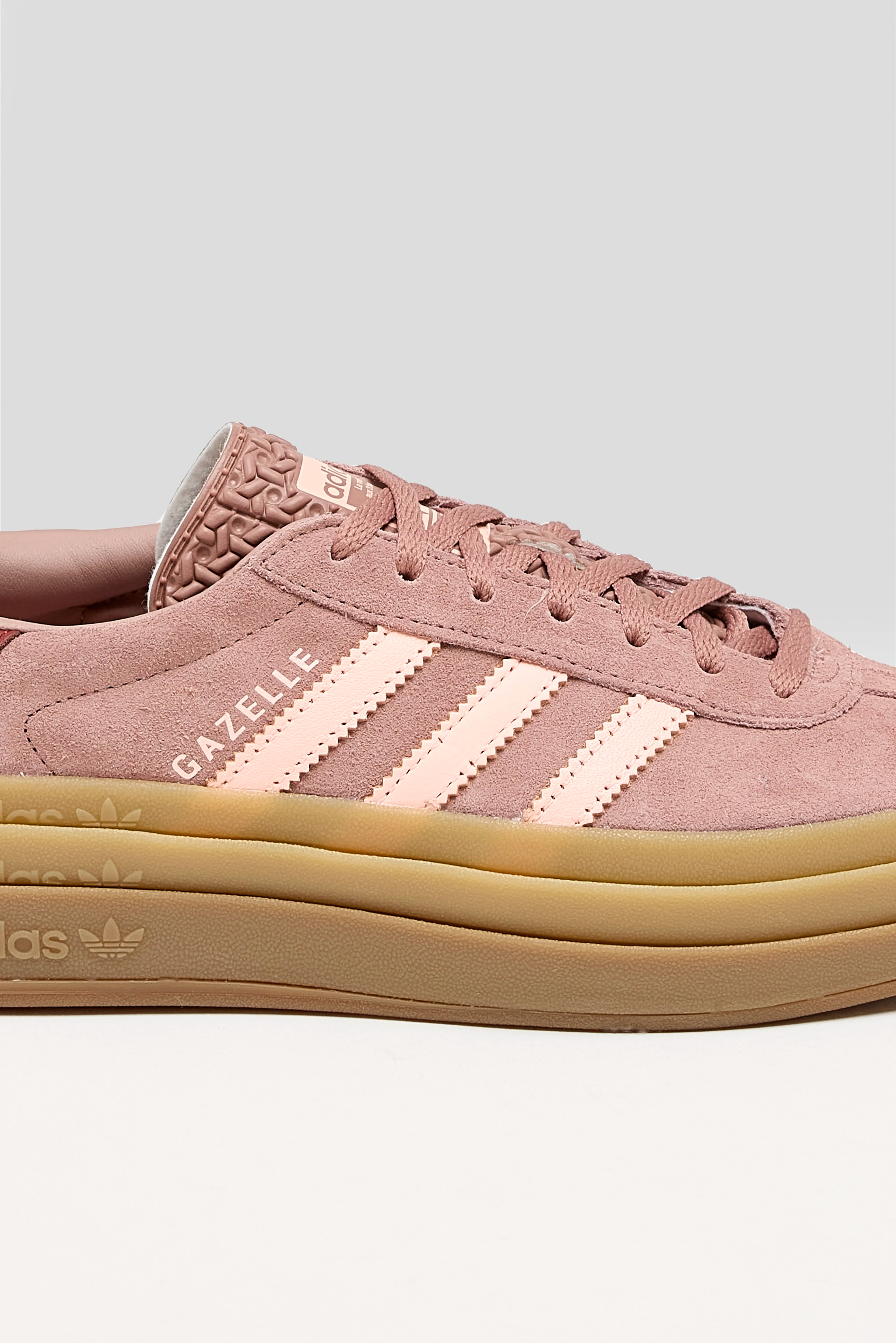 Gazelle Bold for Women  (251 / W / PINK)