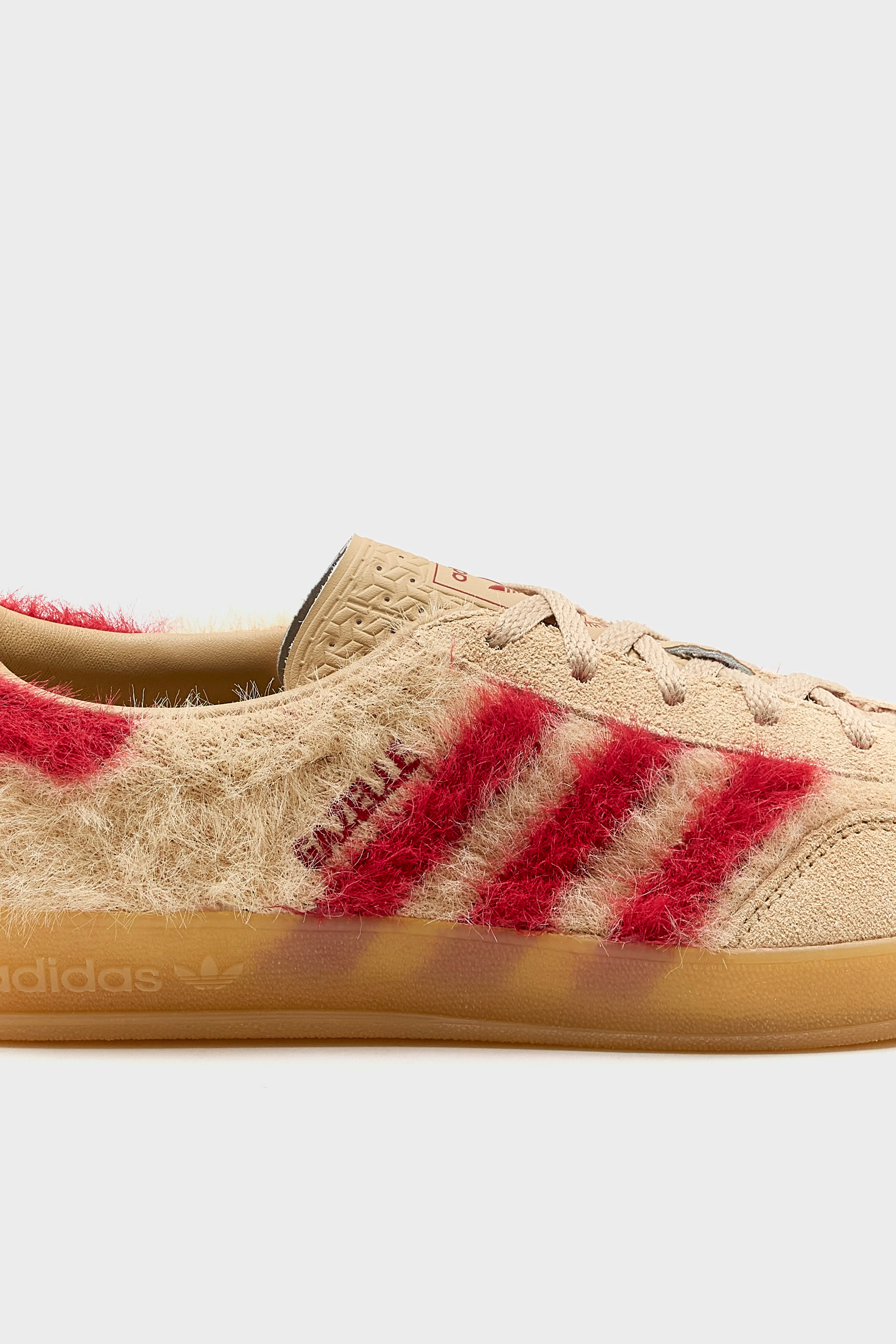 Gazelle Indoor for Women  (252 / W / BEIGE)