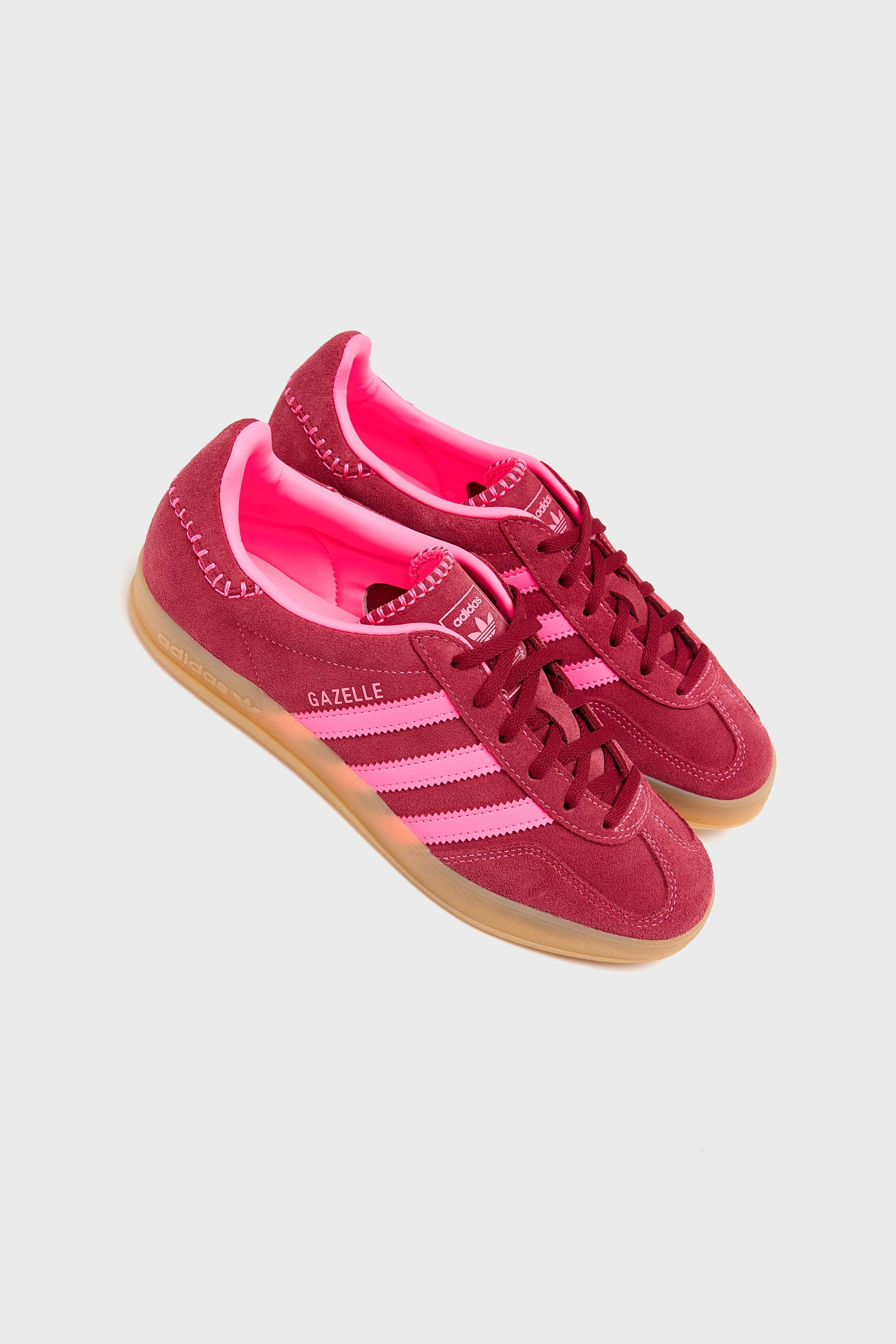 Gazelle Indoor for Women  (252 / W / RED)