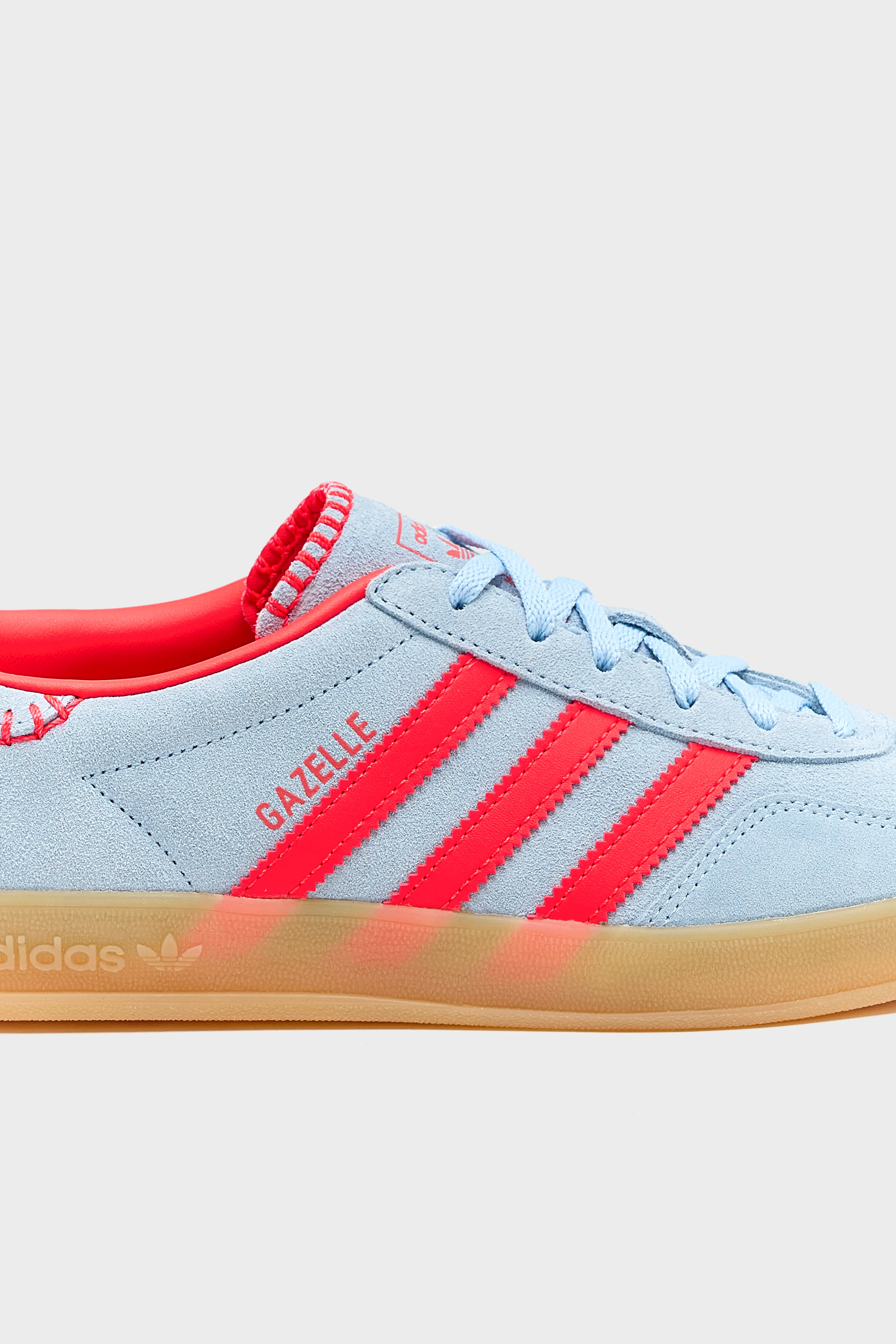 Gazelle Indoor for Women  (252 / W / BLUE)