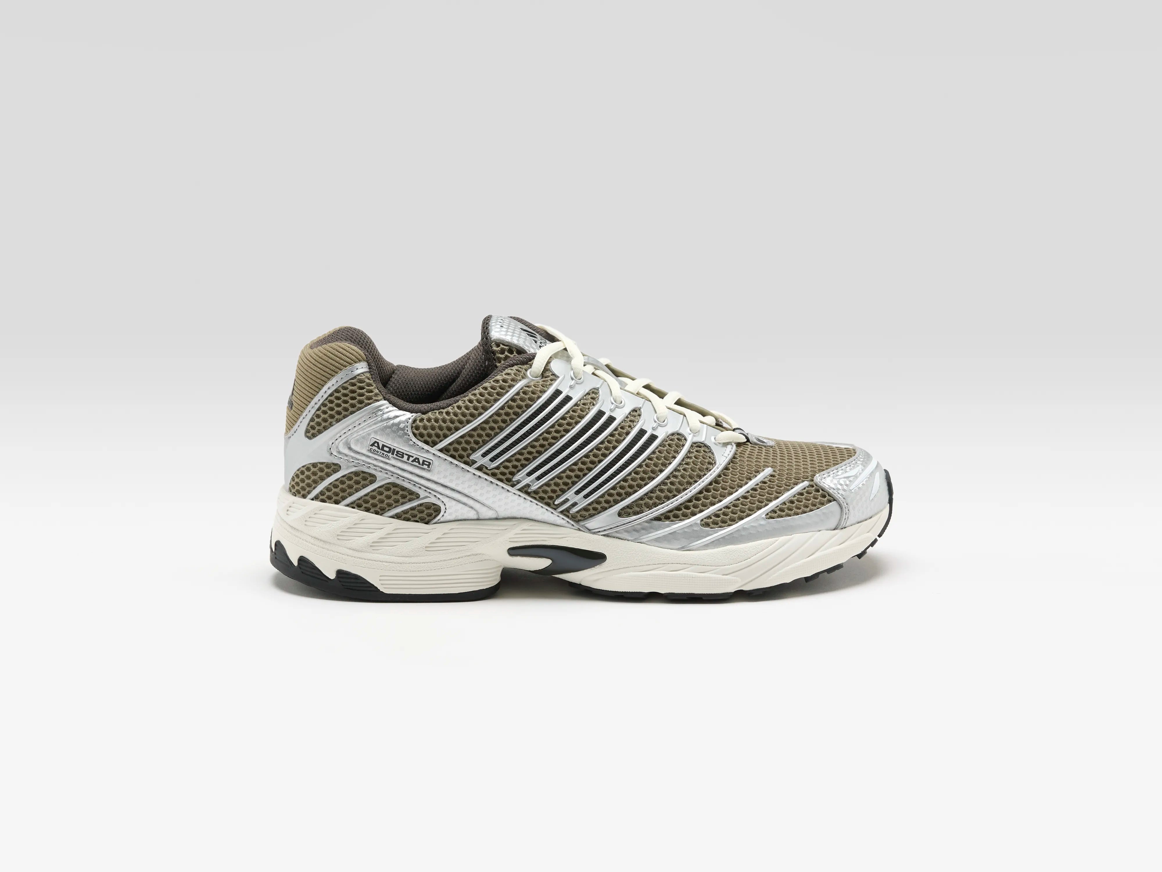 Adidas Adistar Control 3 voor heren  (261 / M / OLIVE)