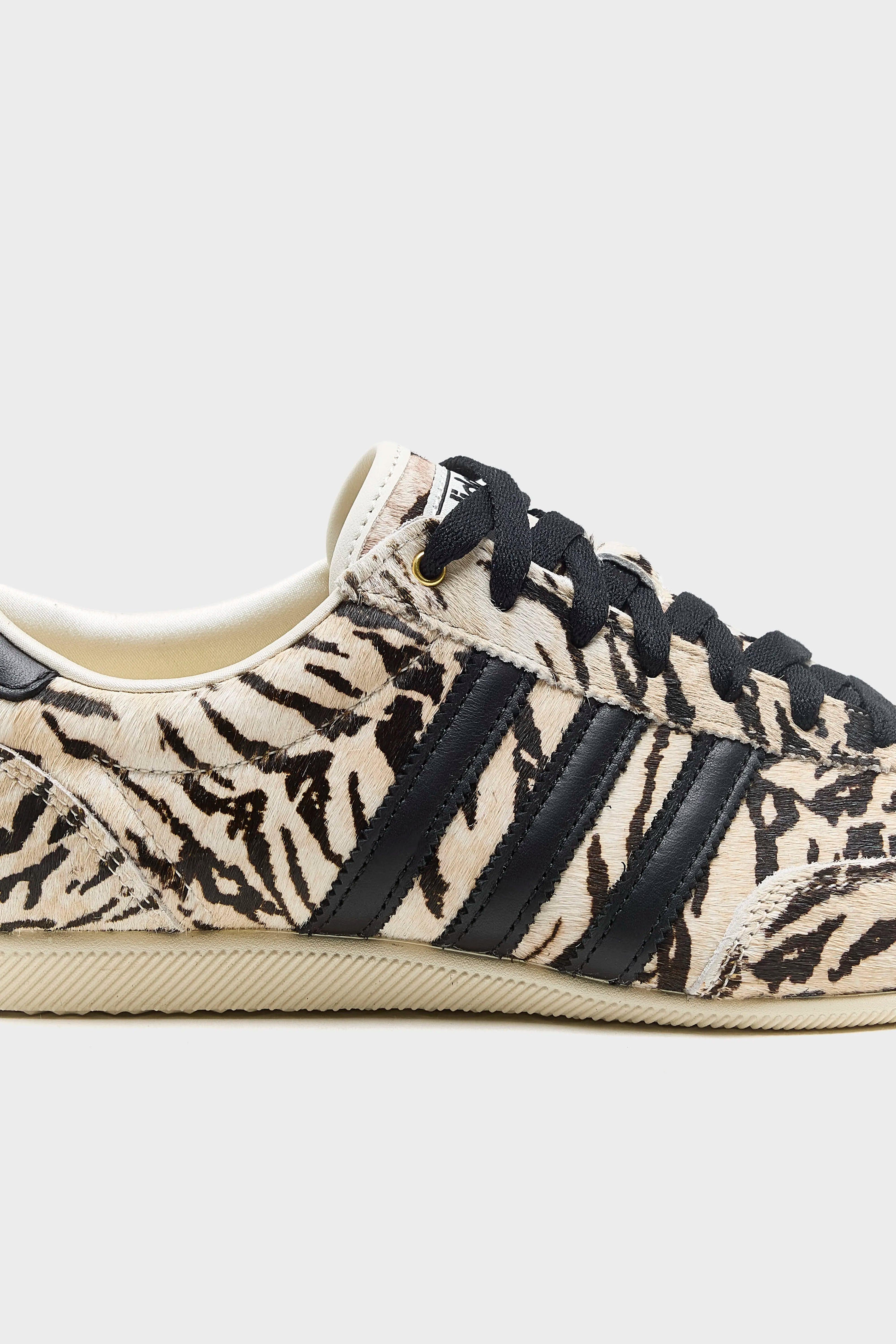 Japan voor Vrouwen  (261 / W / BLACK/WHITE)