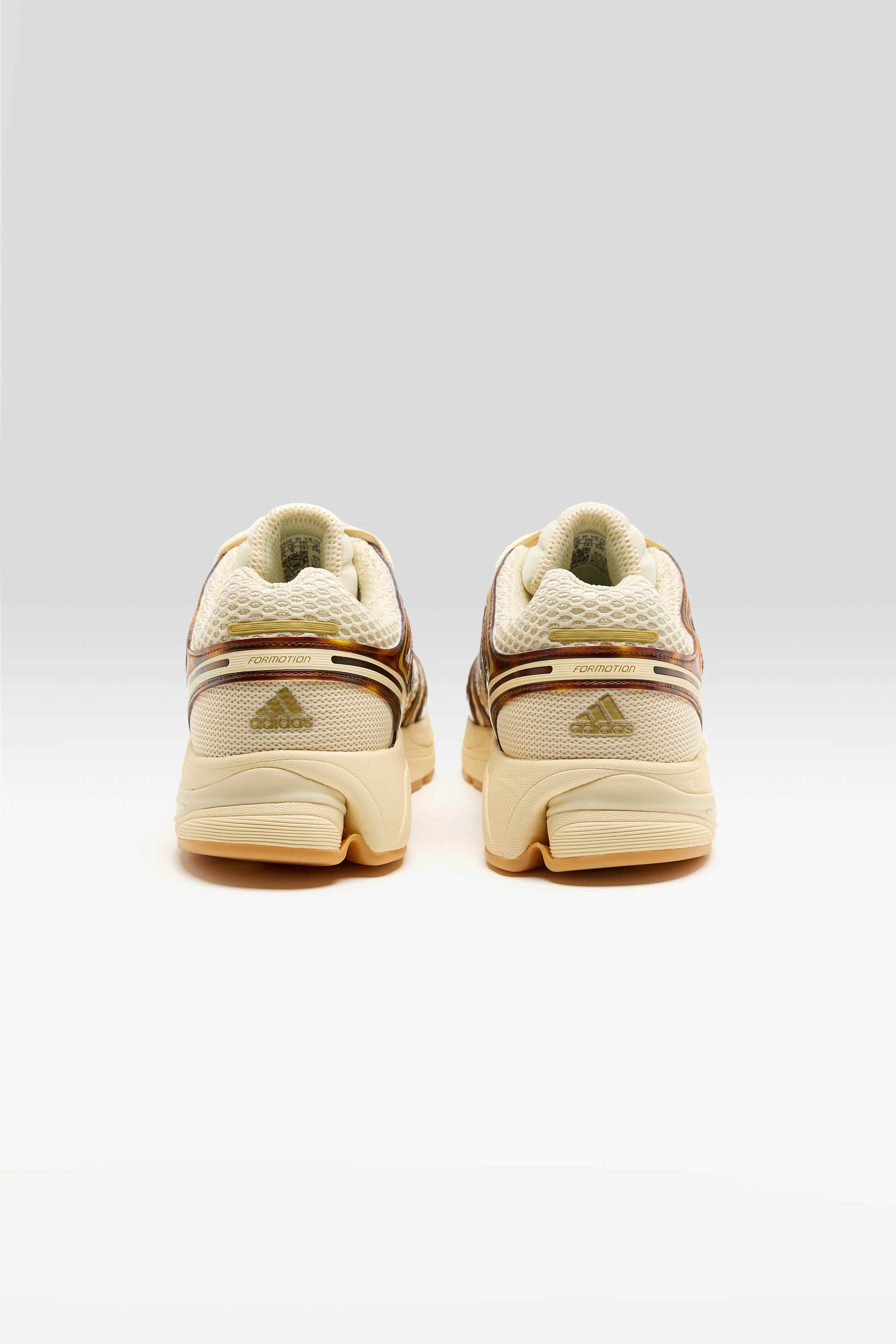Adistar Control 5 for Women (262 / W / OFF WHITE)