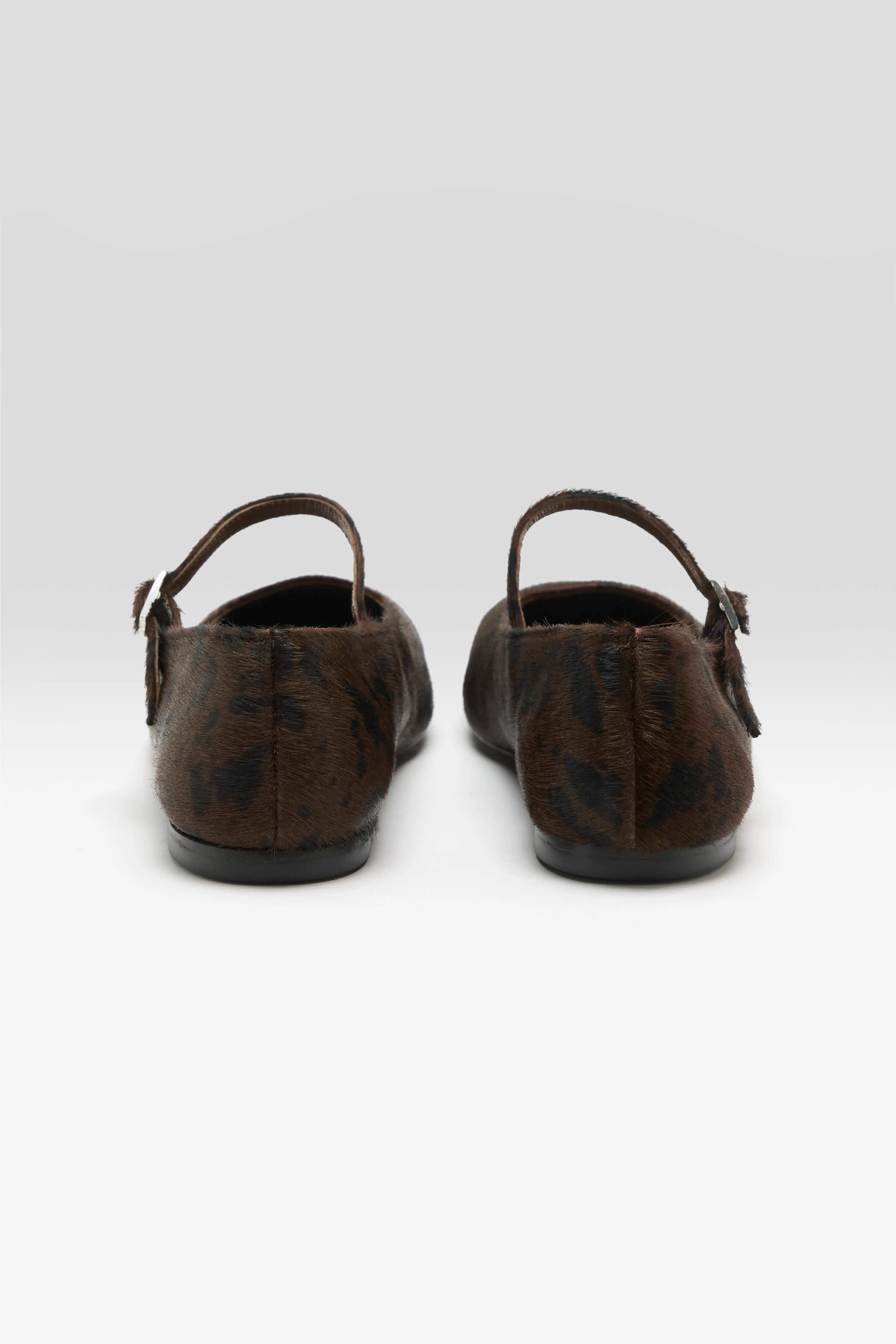Julieta Mary Janes (262 / W / BROWN)