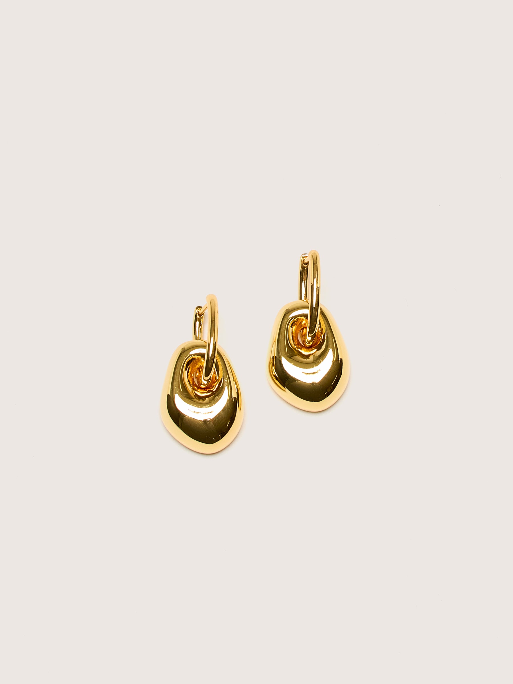 Golden Pebble Earrings  (242 / W / GOLD)