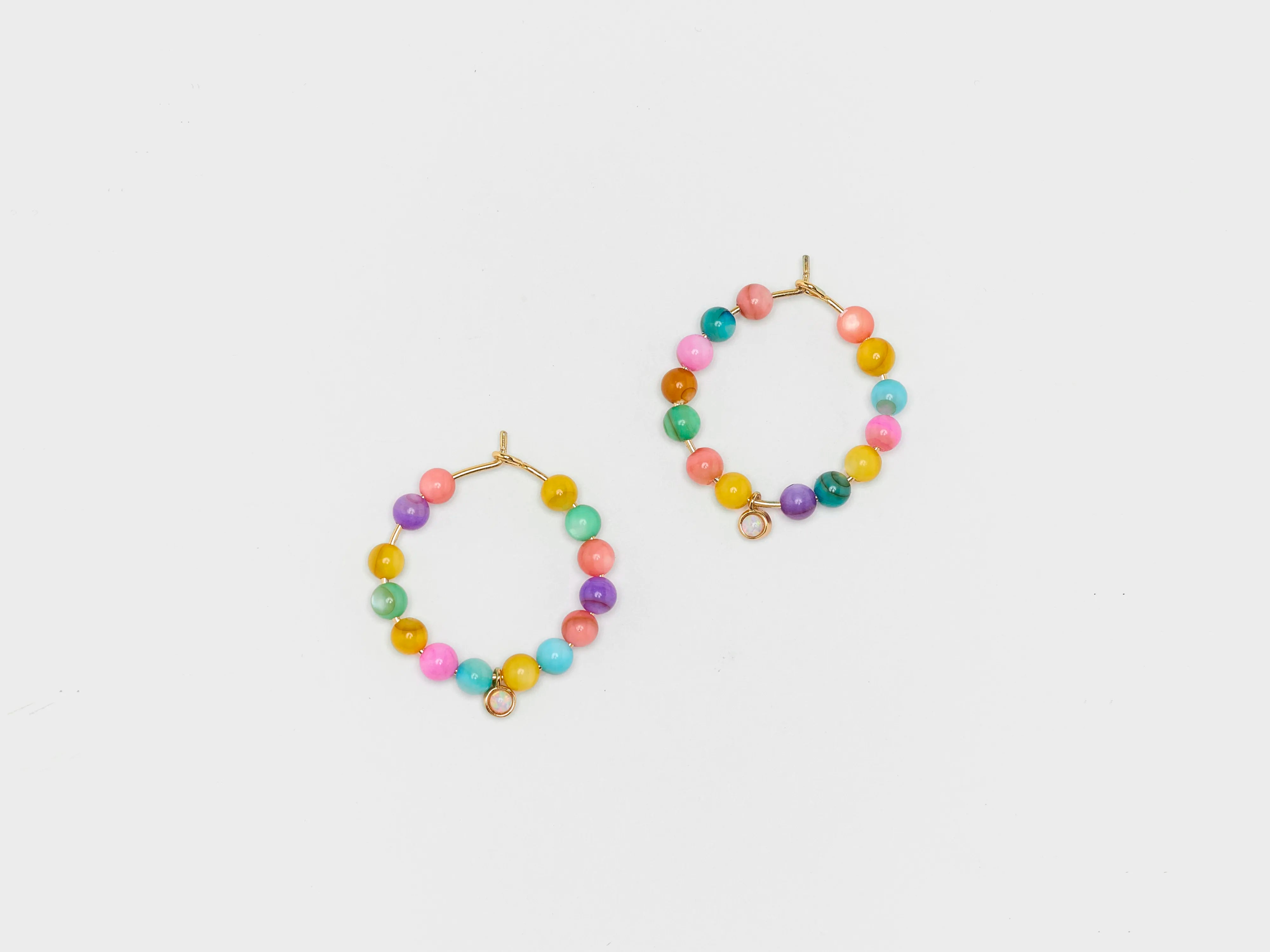 Carnival Hoop Earrings  (251 / W / GOLD)