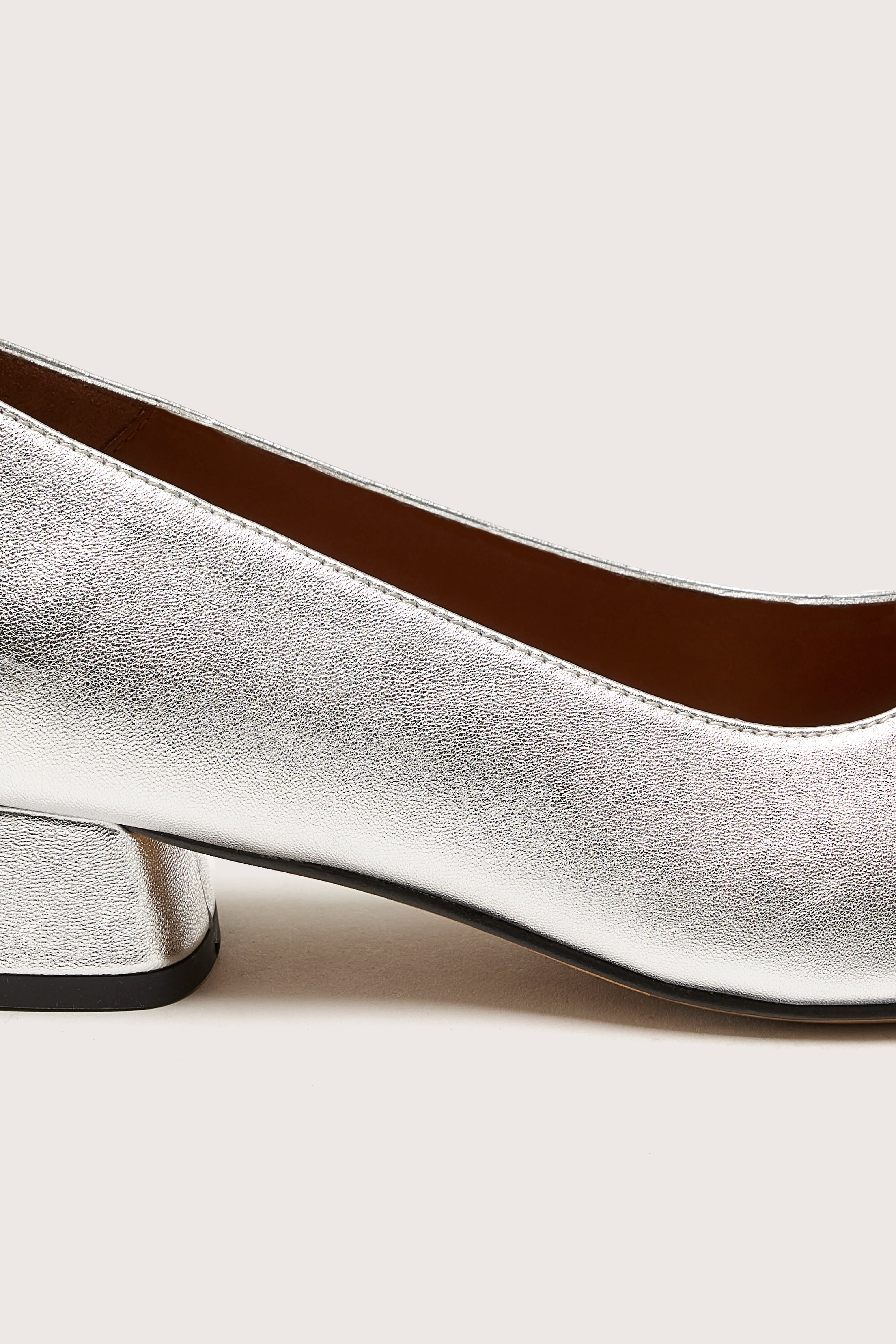 Alina Ballerine (242 / W / SILVER)