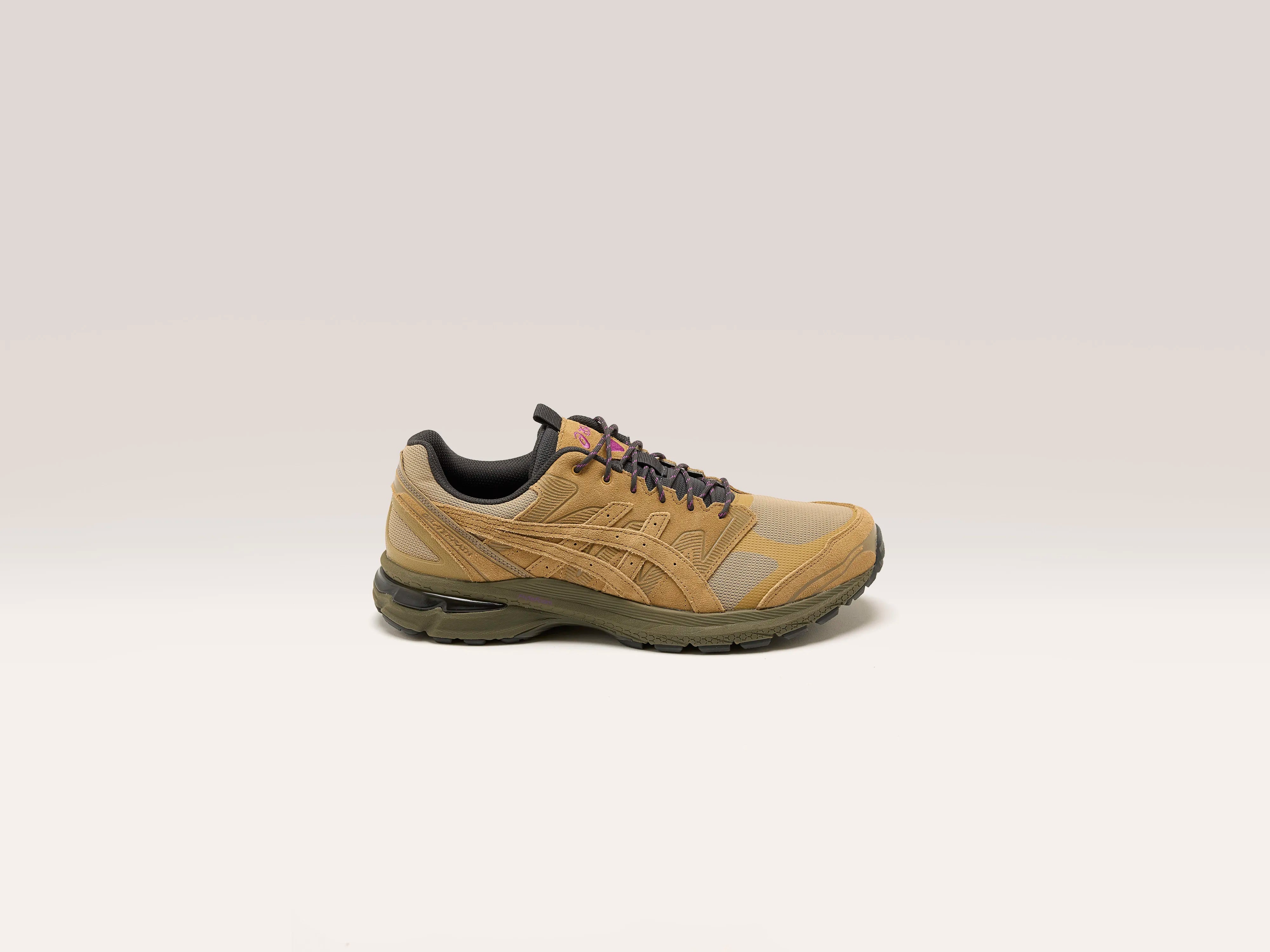 Gel-Terrain voor Mannen (242 / M / BROWN)