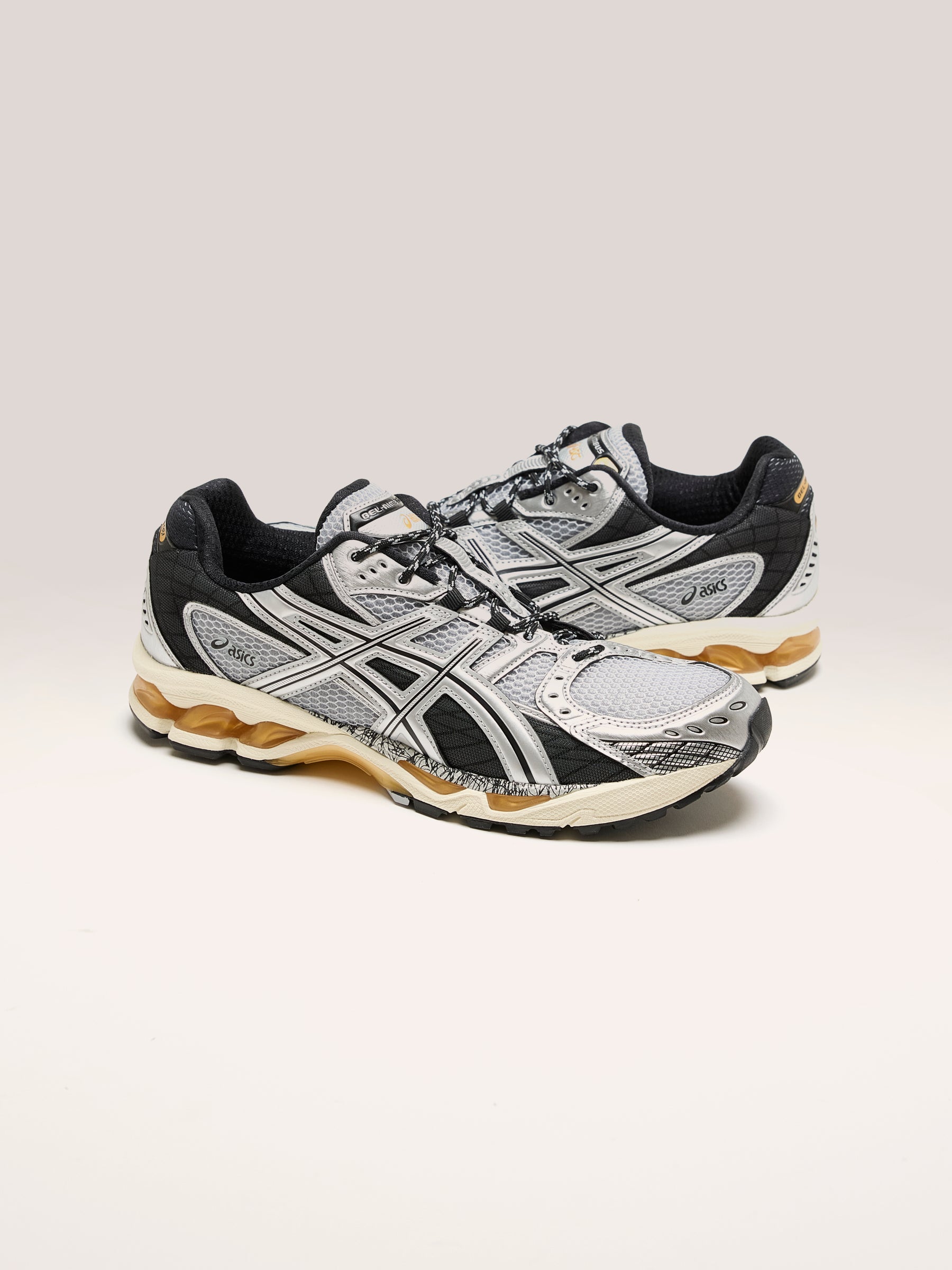 Gel-Nimbus 10.0 pour Hommes (242 / M / SILVER)