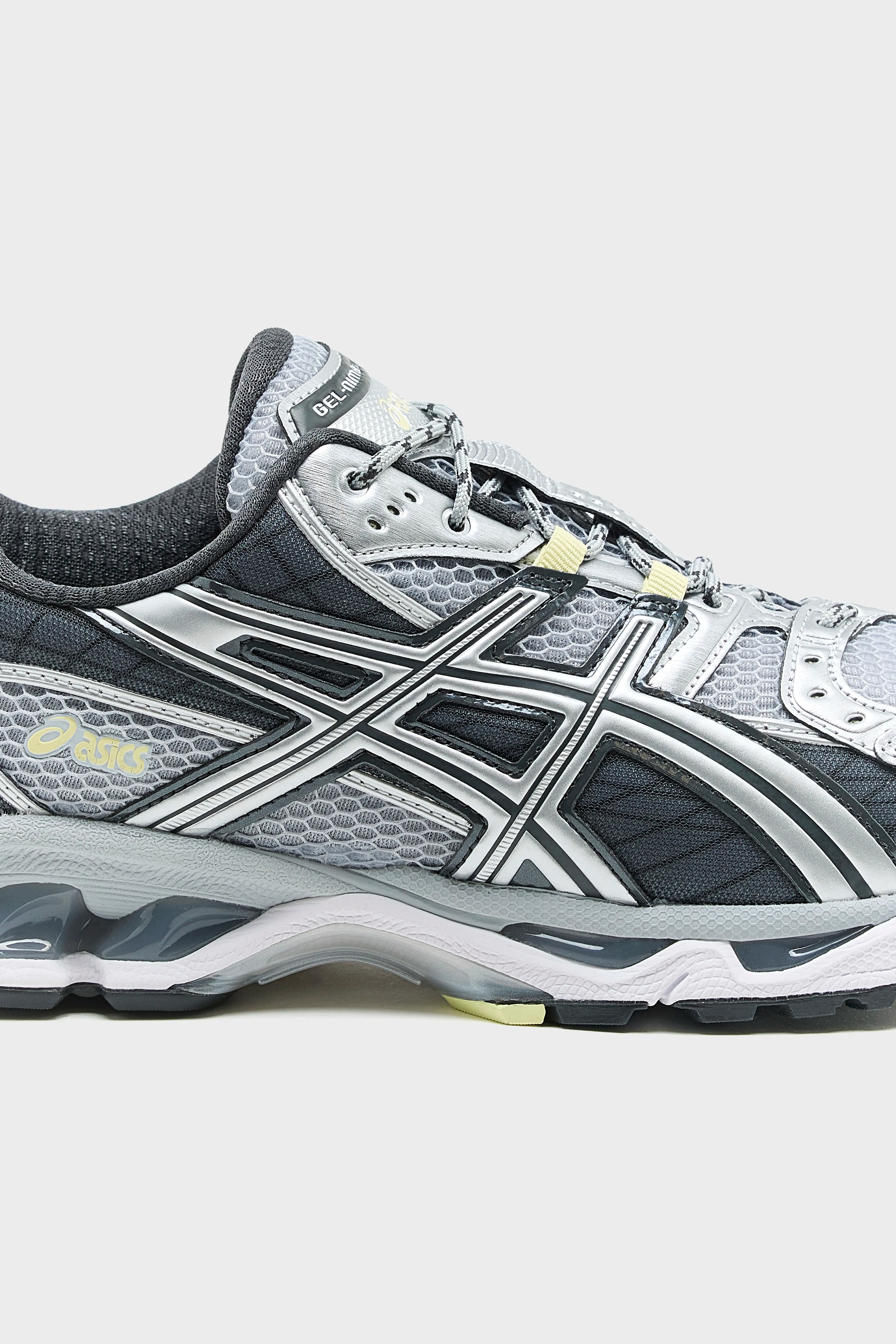 Gel-Nimbus 10.1 pour Hommes (252 / M / GREY)