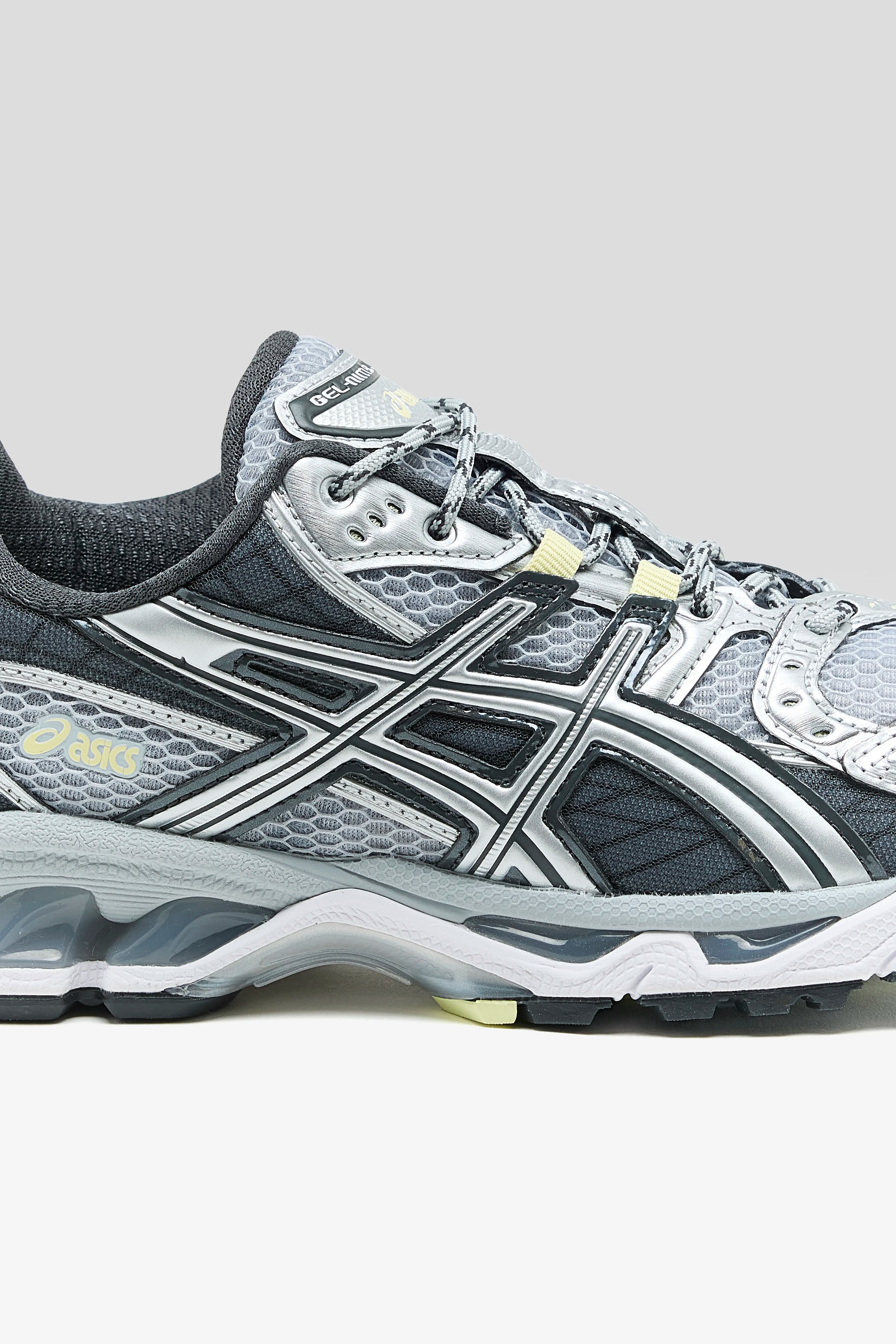 Gel-Nimbus 10.1 for Women  (252 / W / GREY)