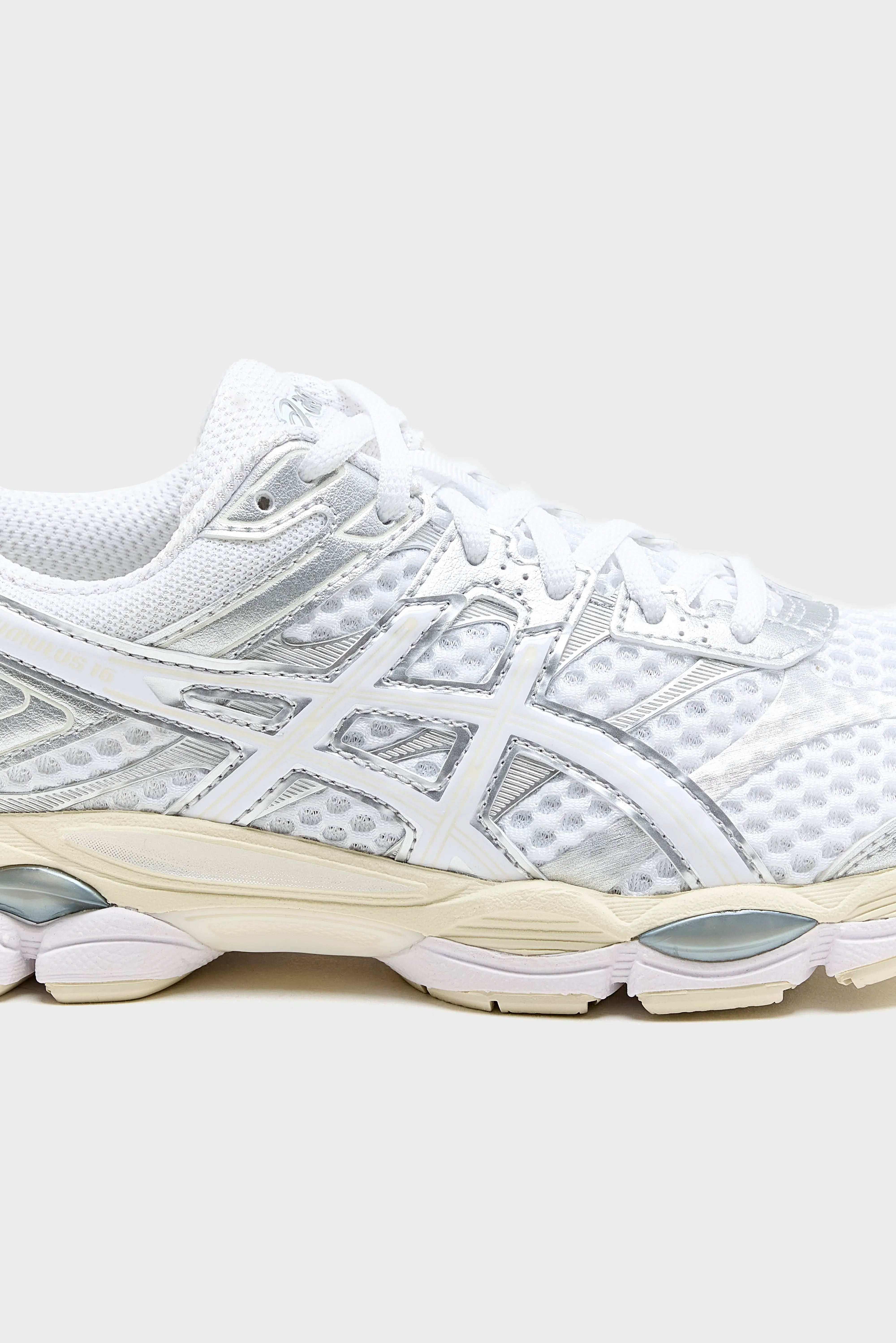 Gel-Cumulus 16 for Women  (252 / W / WHITE)