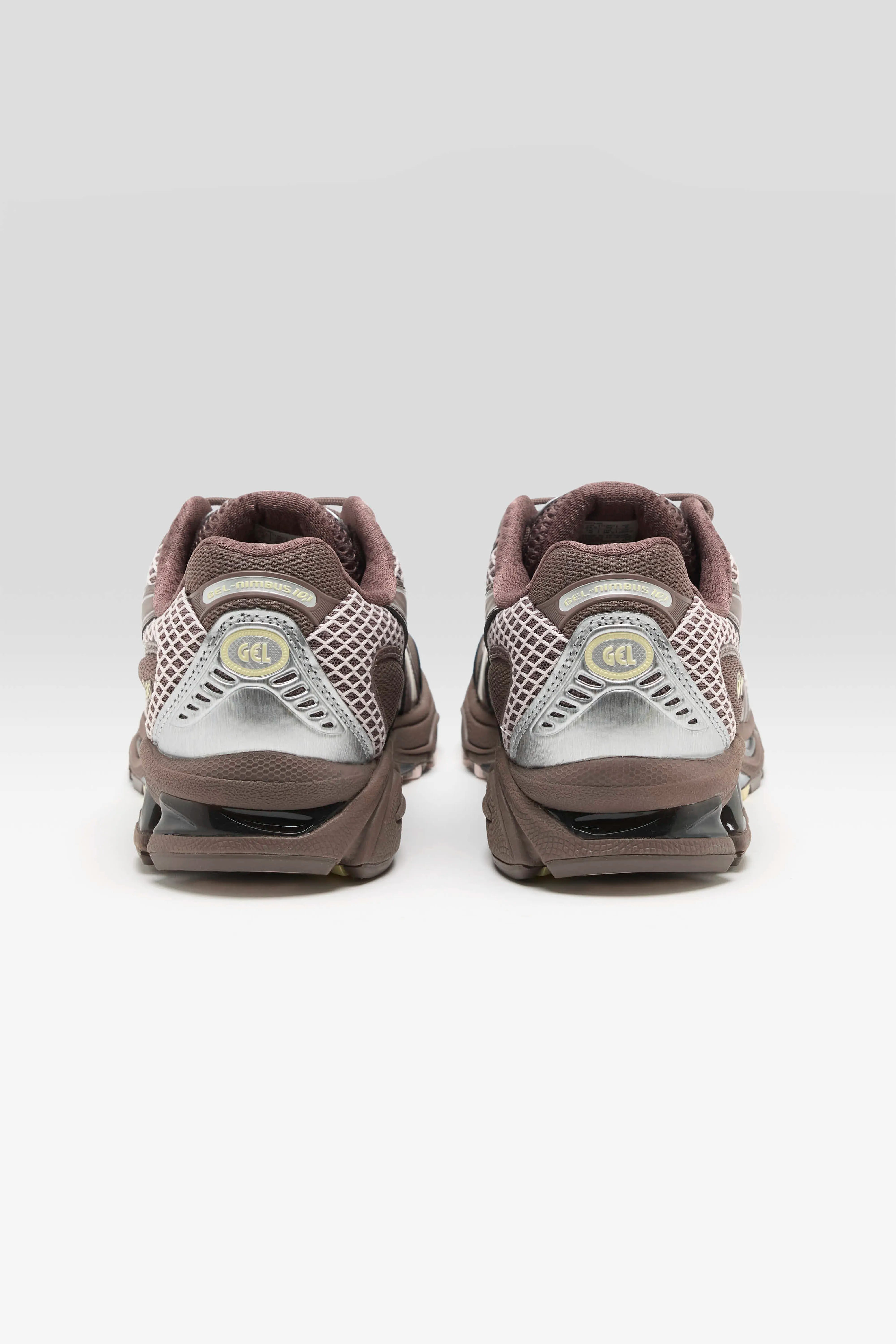 Gel-Nimbus 10.1 pour Femme (262 / W / BROWN)