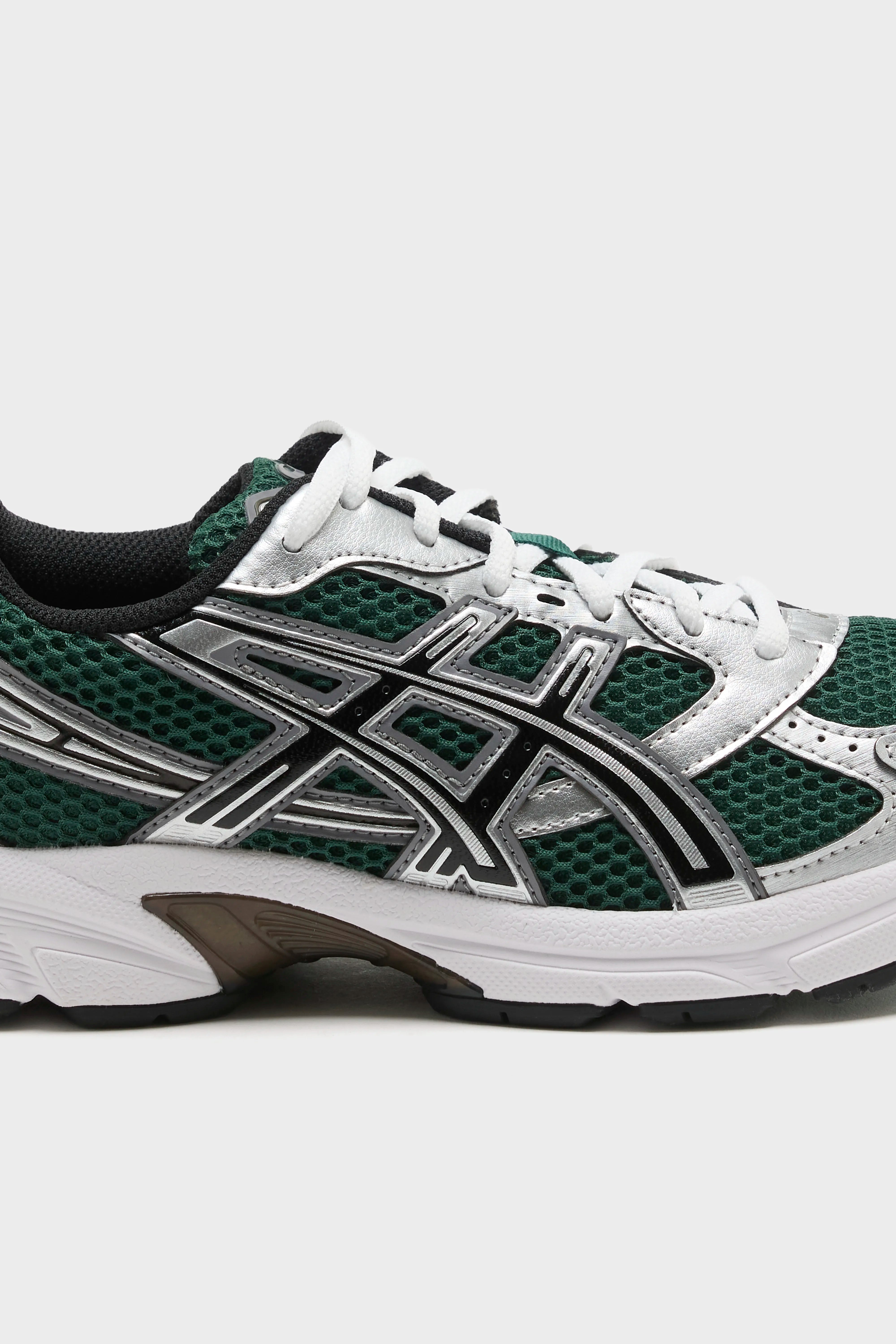 Gel-1130 for Women (262 / W / BLACK)