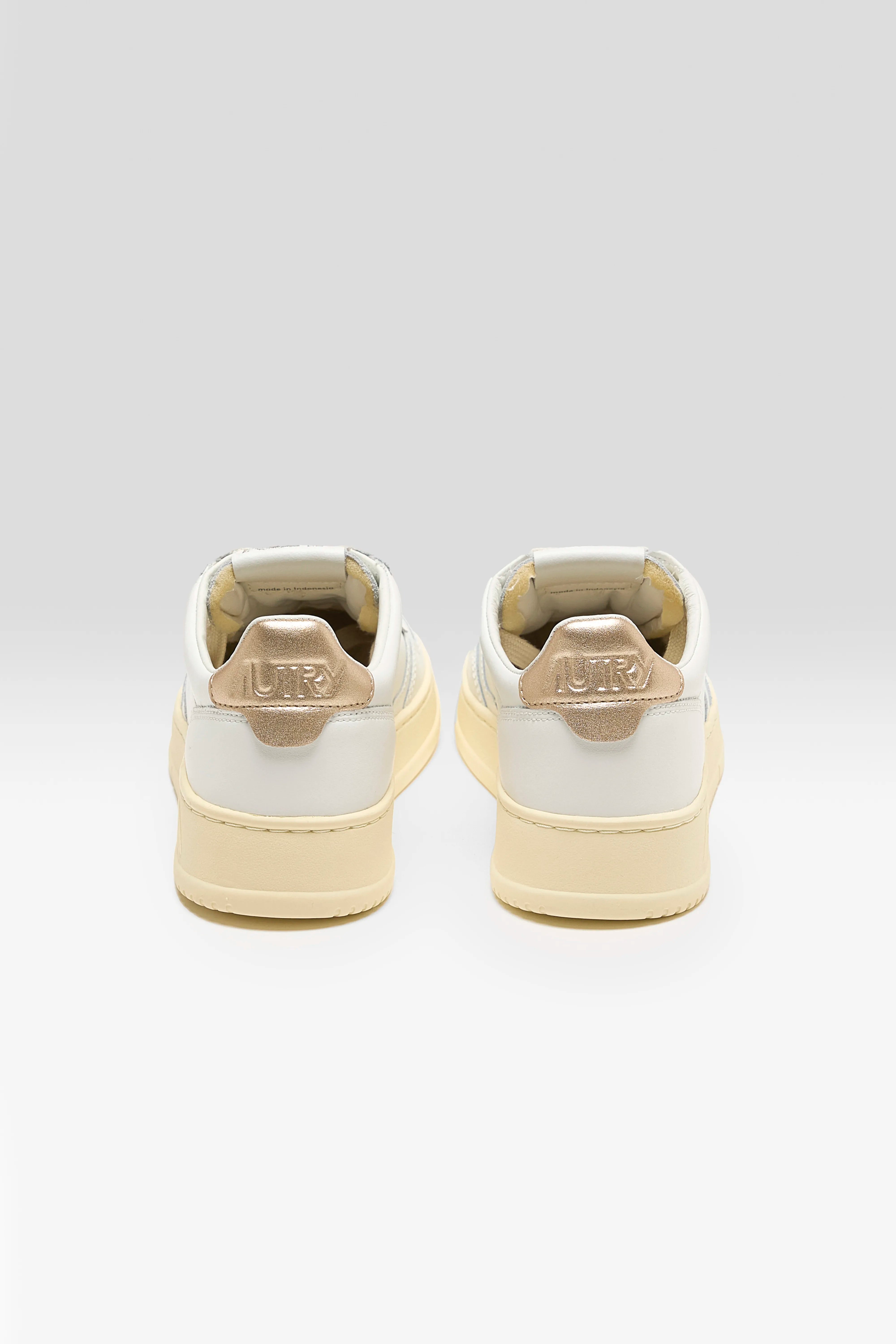 Medalist Low for Women (242 / W / GOLD)