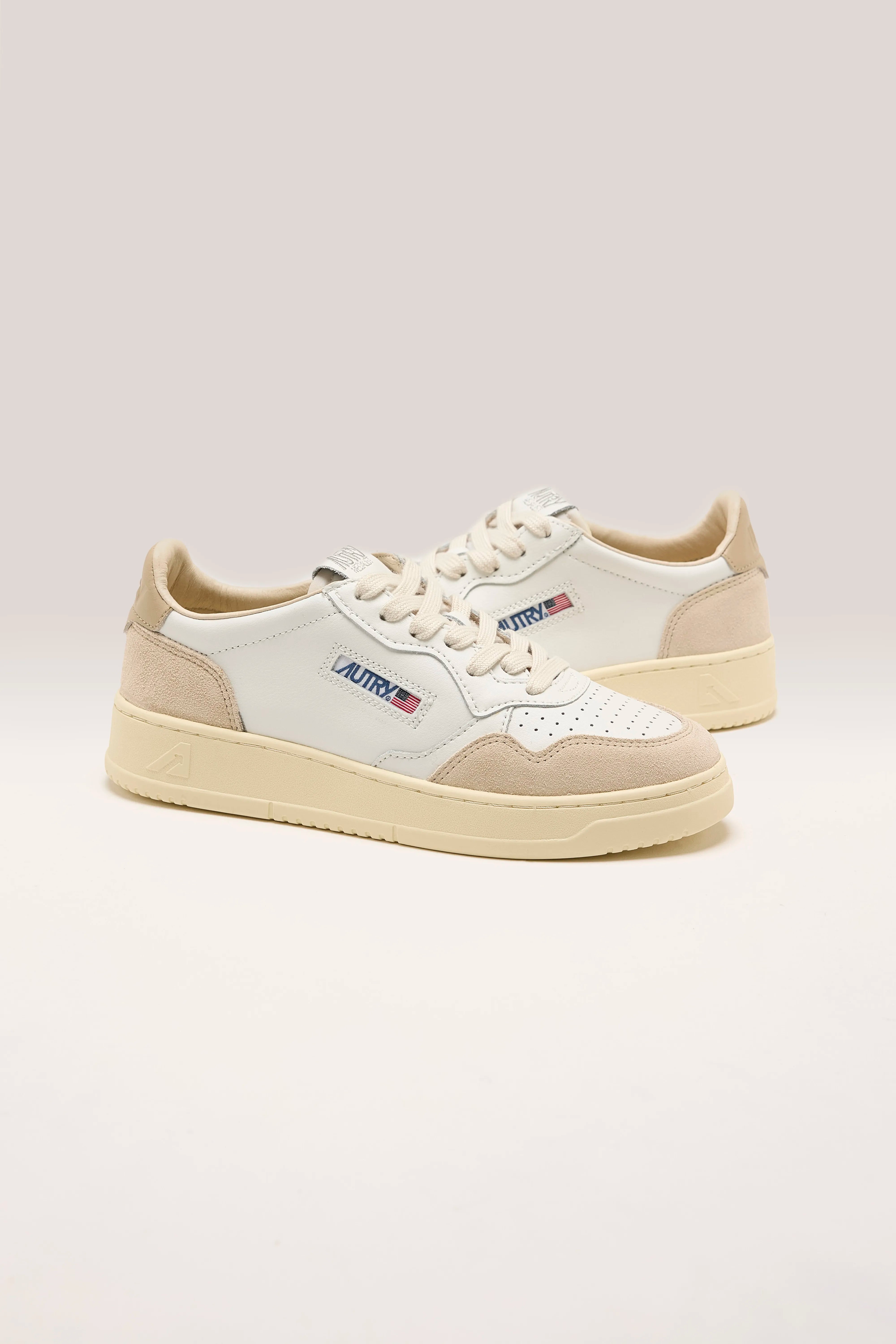 Medalist Low For Women (242 / W / BEIGE)