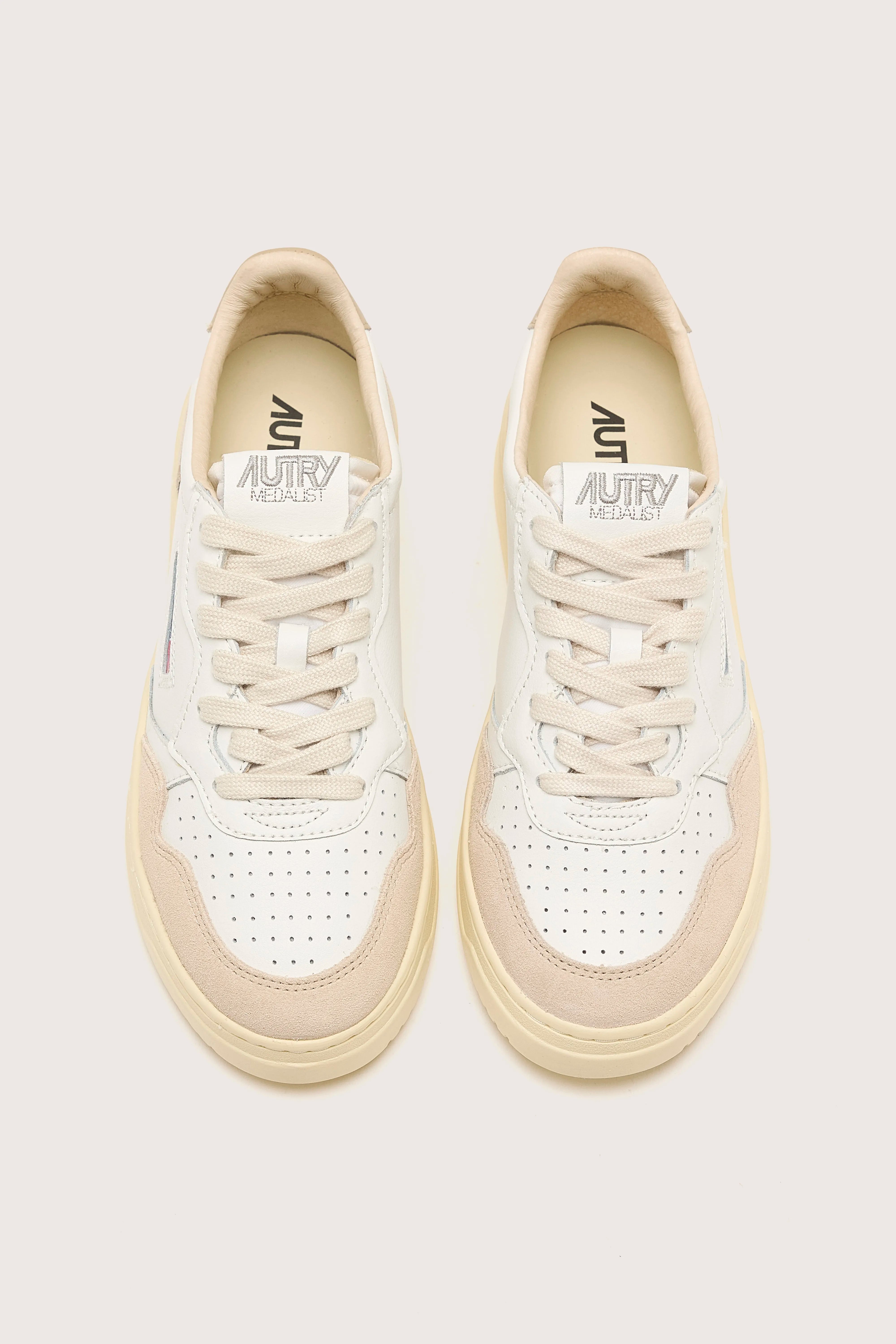 Medalist Low For Women (242 / W / BEIGE)