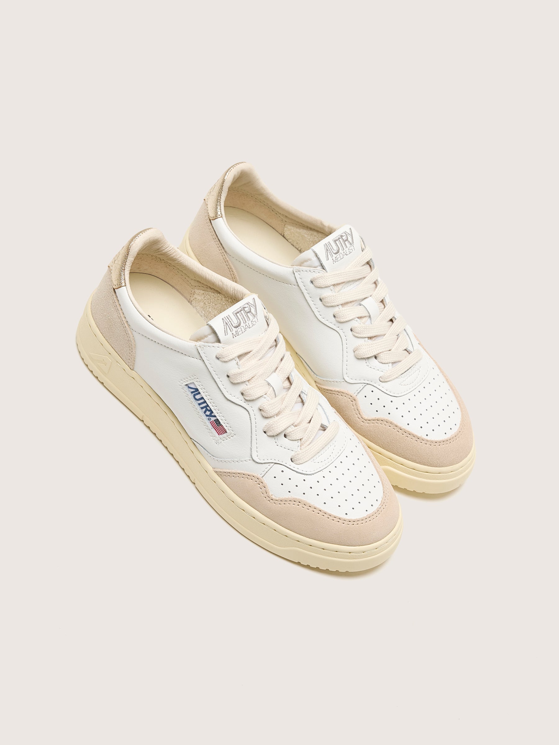 Medalist Low for Women (242 / W / GOLD)