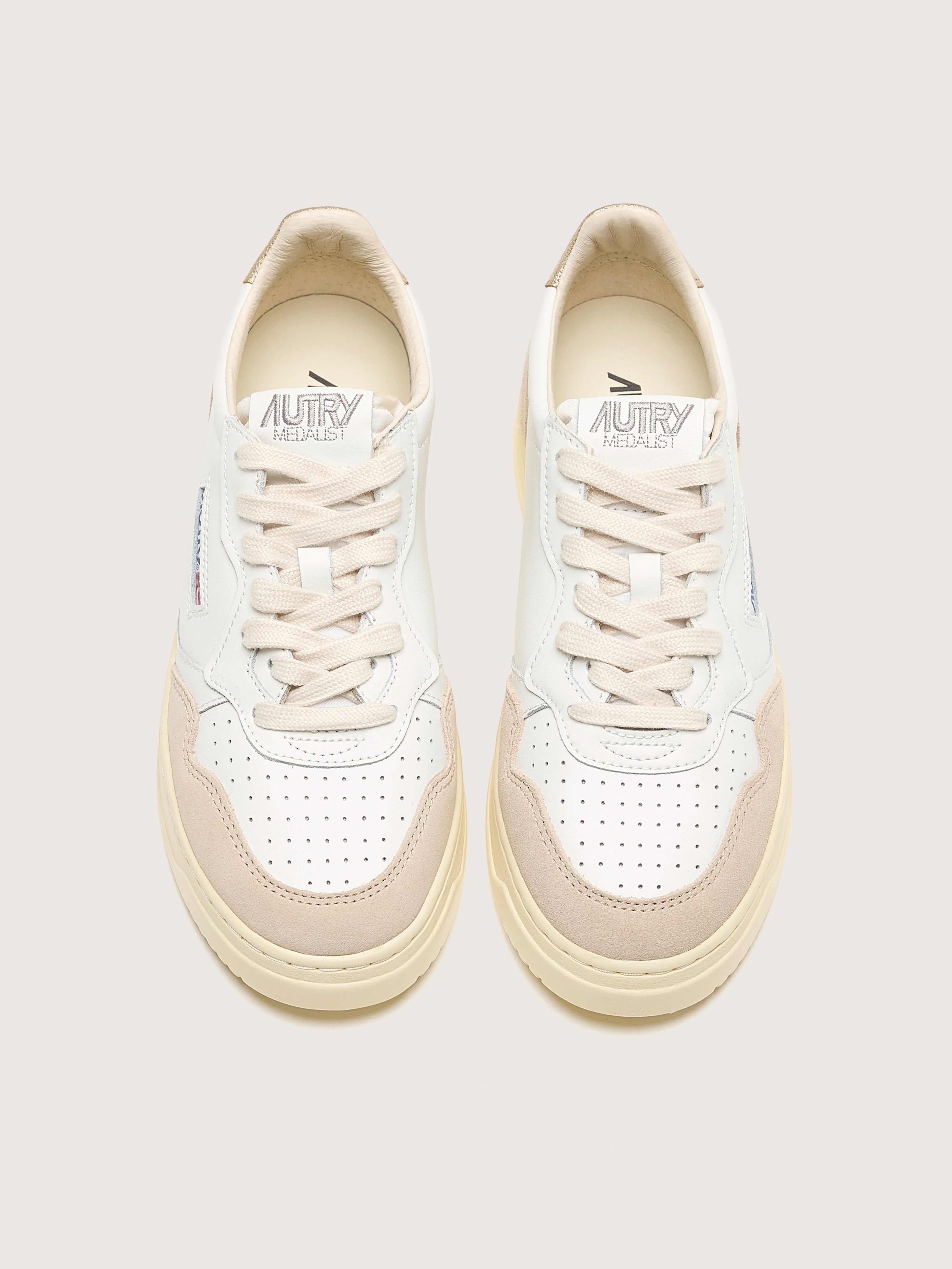 Medalist Low for Women (242 / W / GOLD)