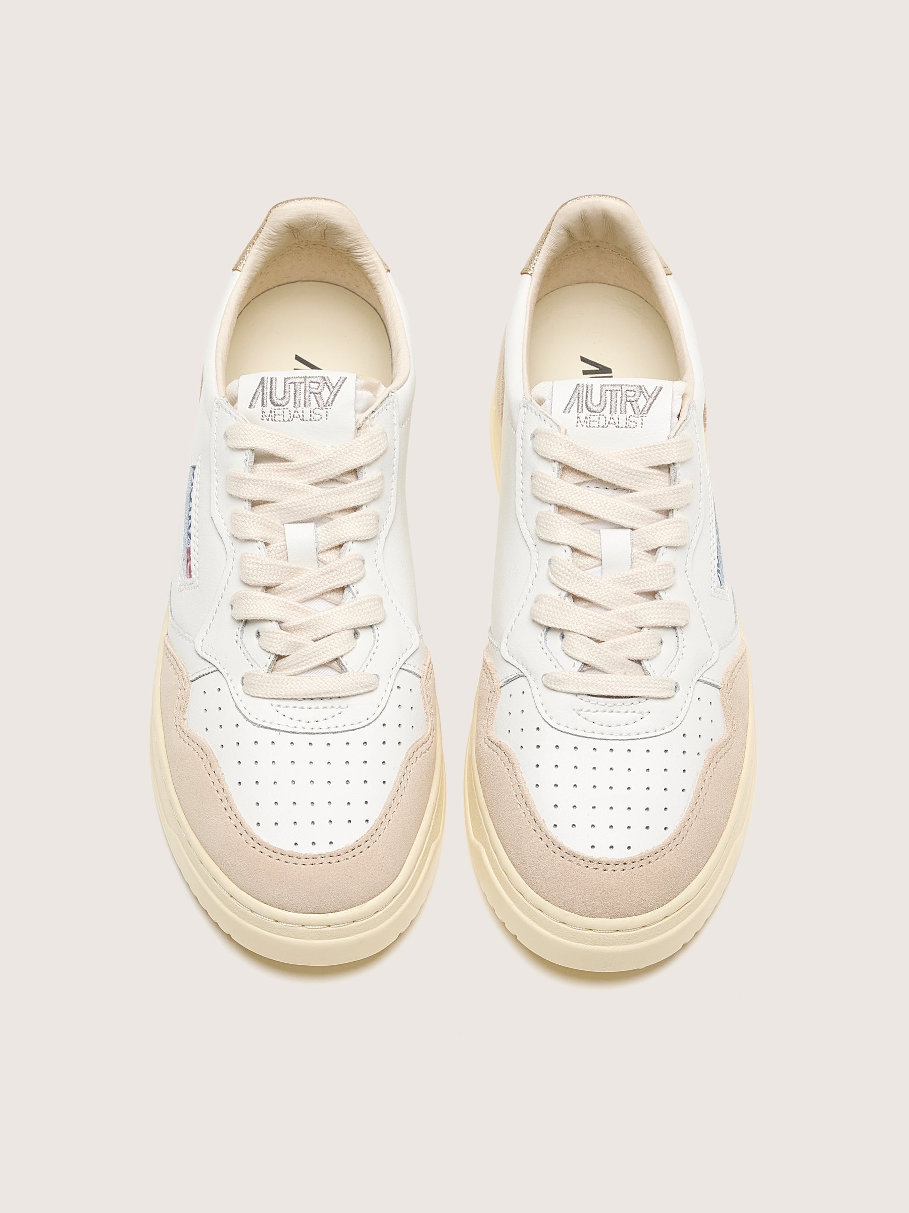 Medalist Low for Women (242 / W / GOLD)