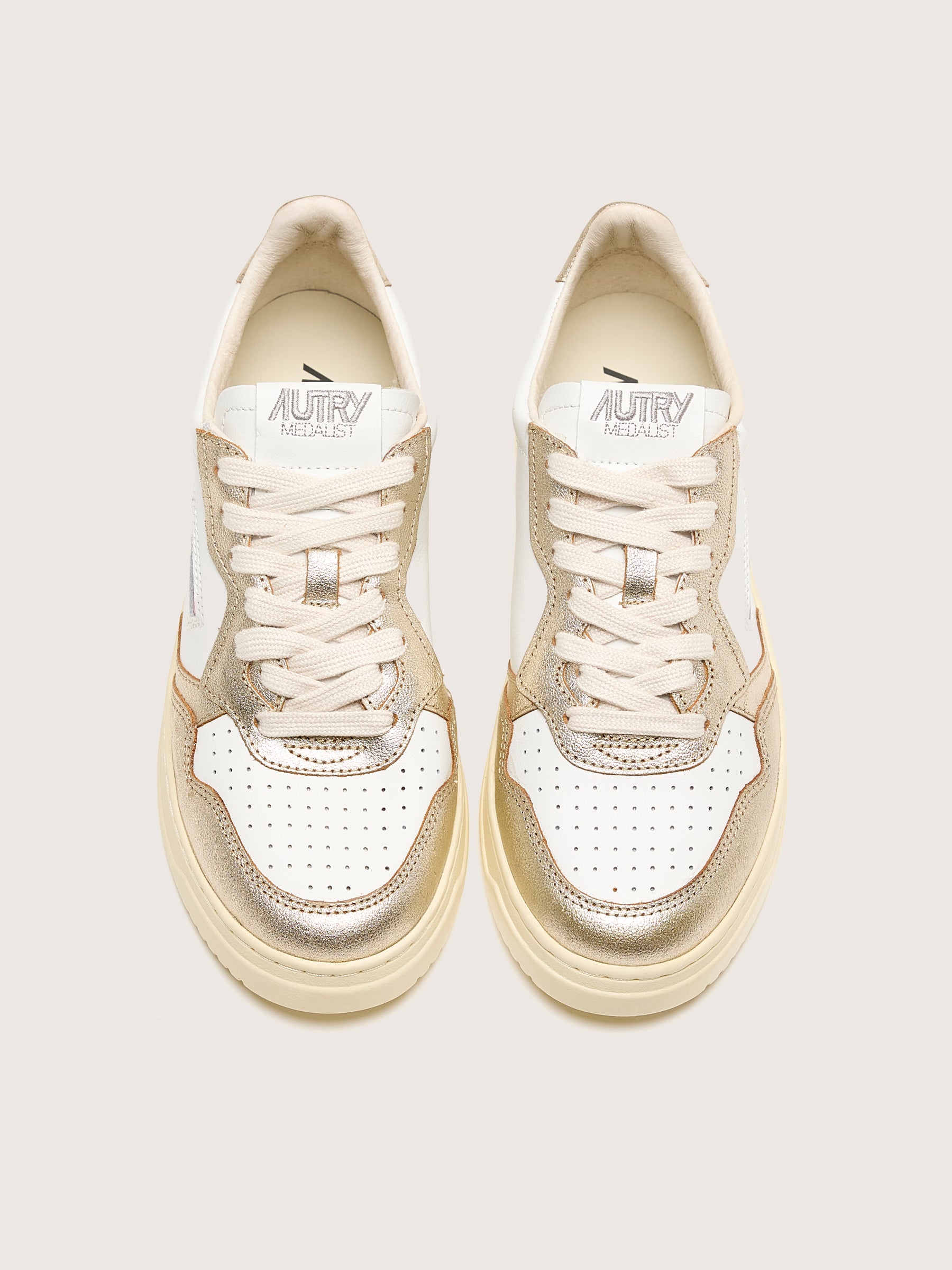 Medalist Low for Women (242 / W / GOLD)