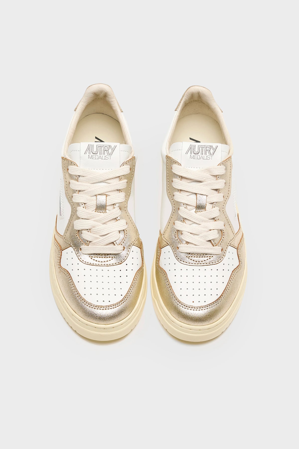 Medalist Low for Women (242 / W / GOLD)