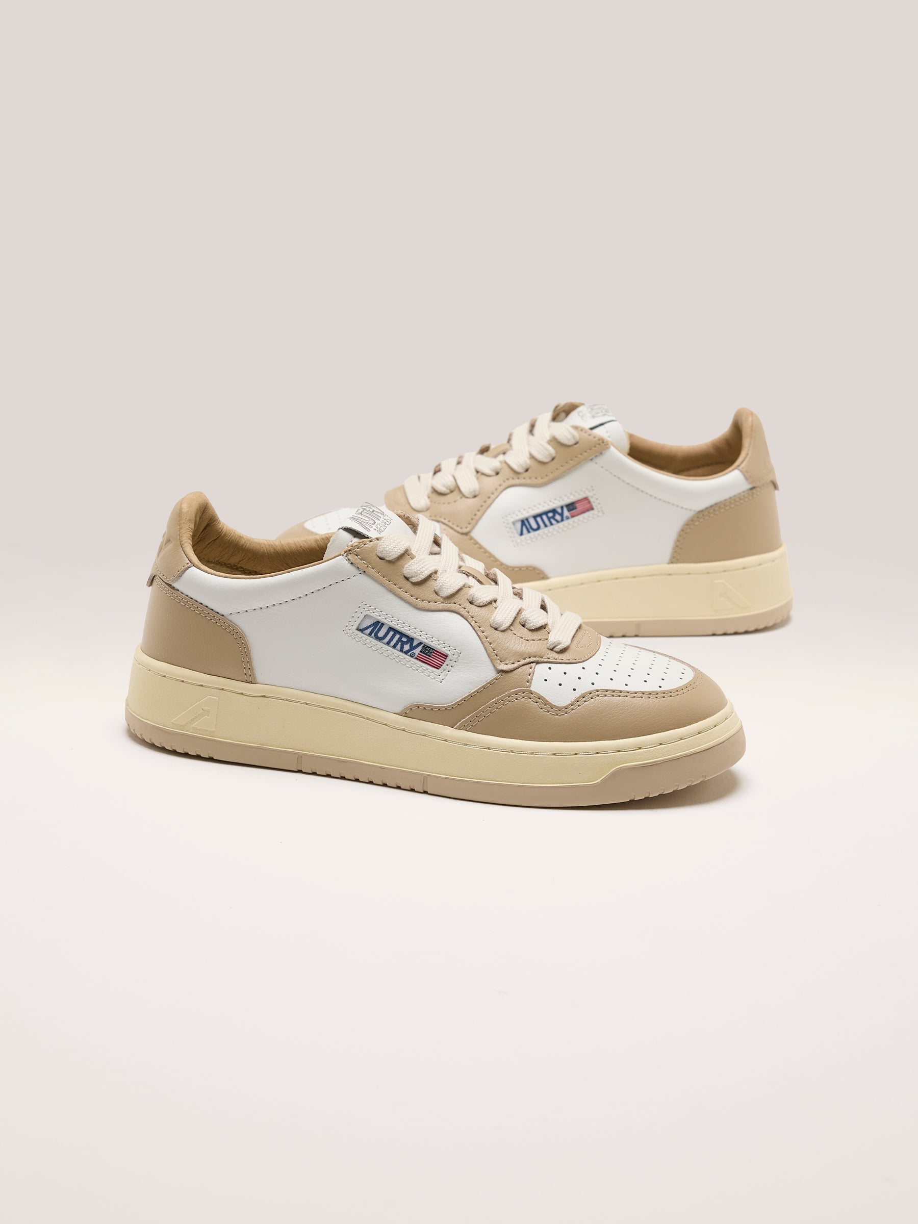 Medalist Low Bicolor for Women (242 / W / BEIGE)