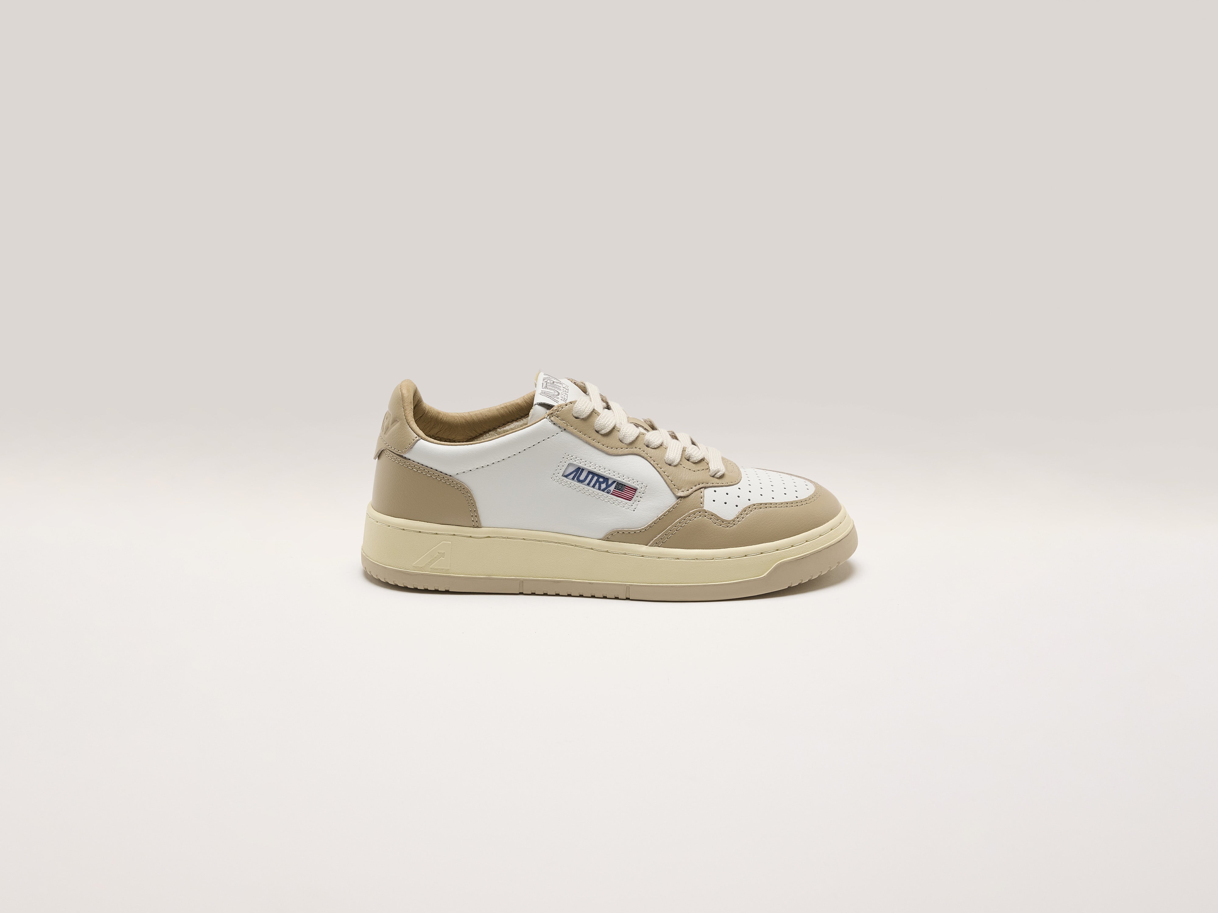 Medalist Low Bicolor for Women (242 / W / BEIGE)