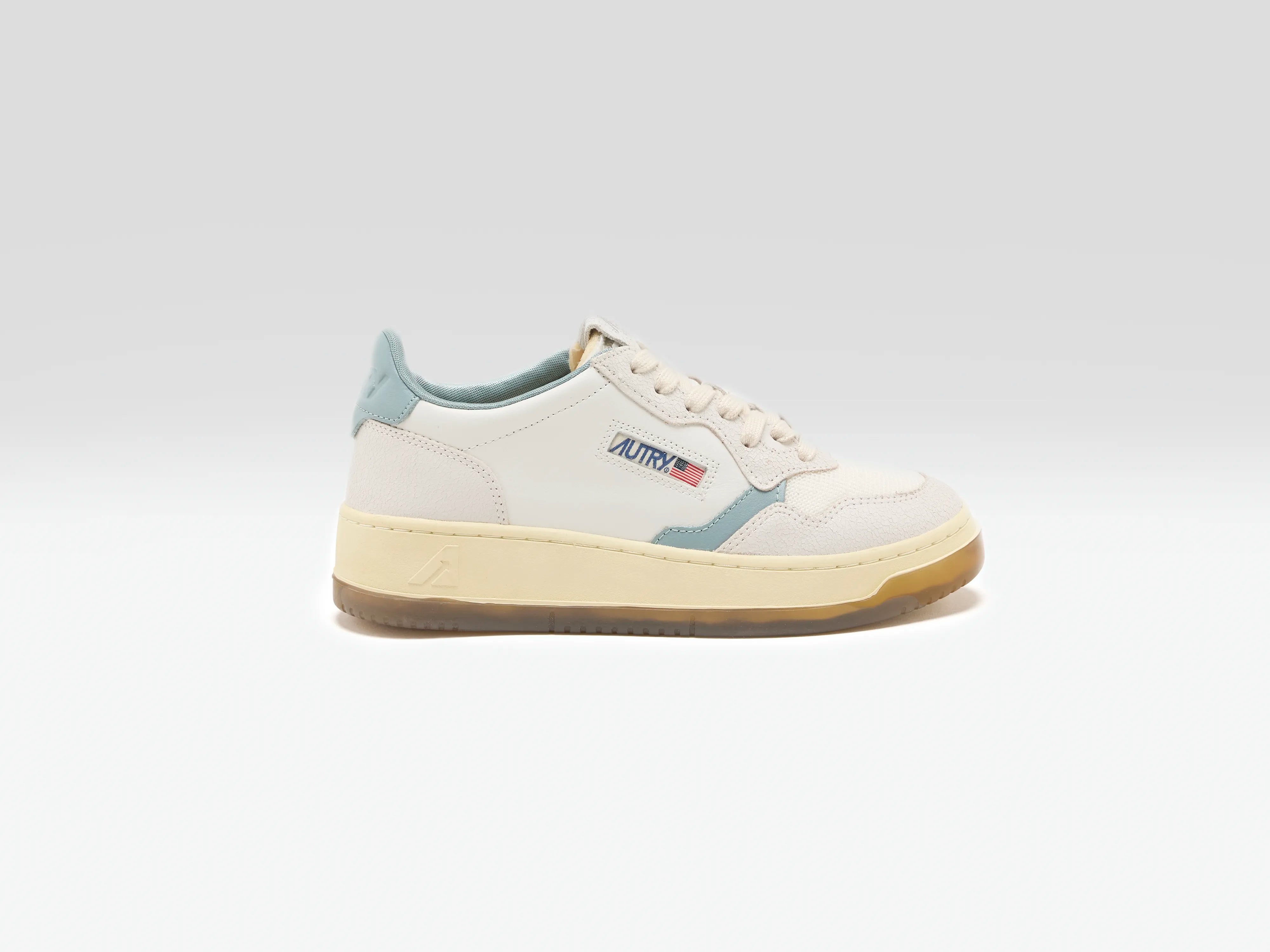 Medalist Low for Women  (251 / W / BLUE)