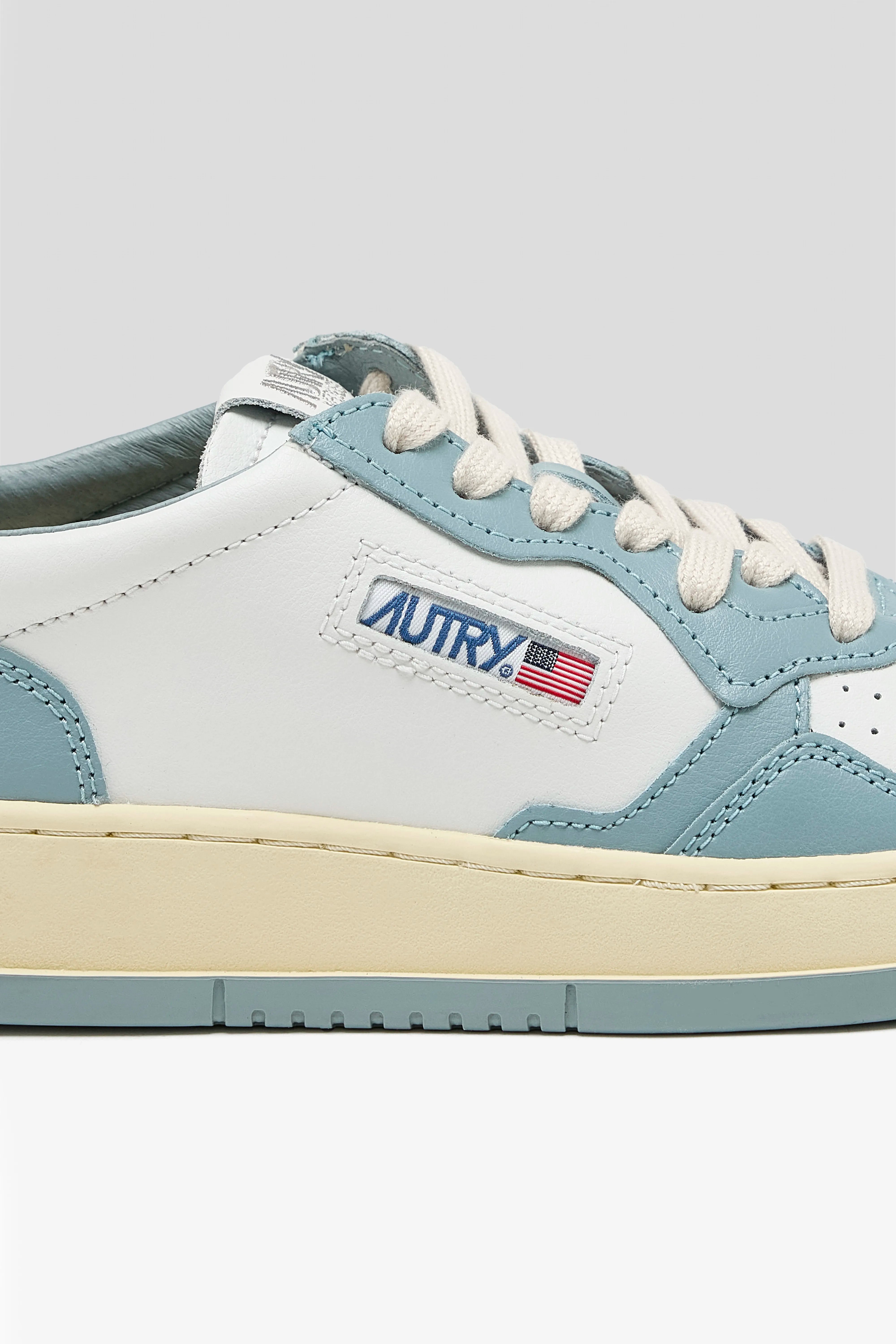 Medalist Low for Women  (251 / W / BLUE)