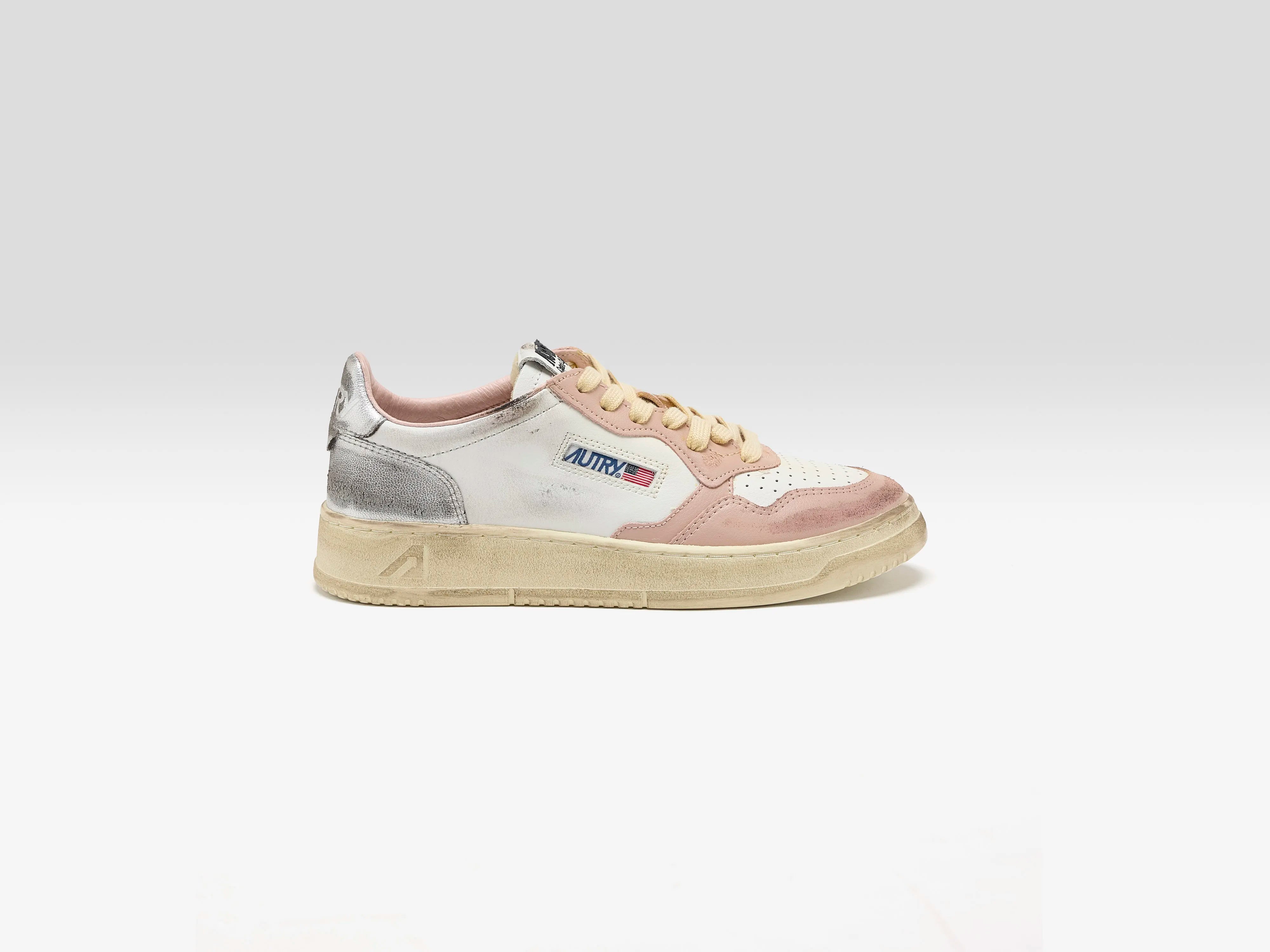 Medalist Low Super Vintage for Women  (251 / W / PINK)