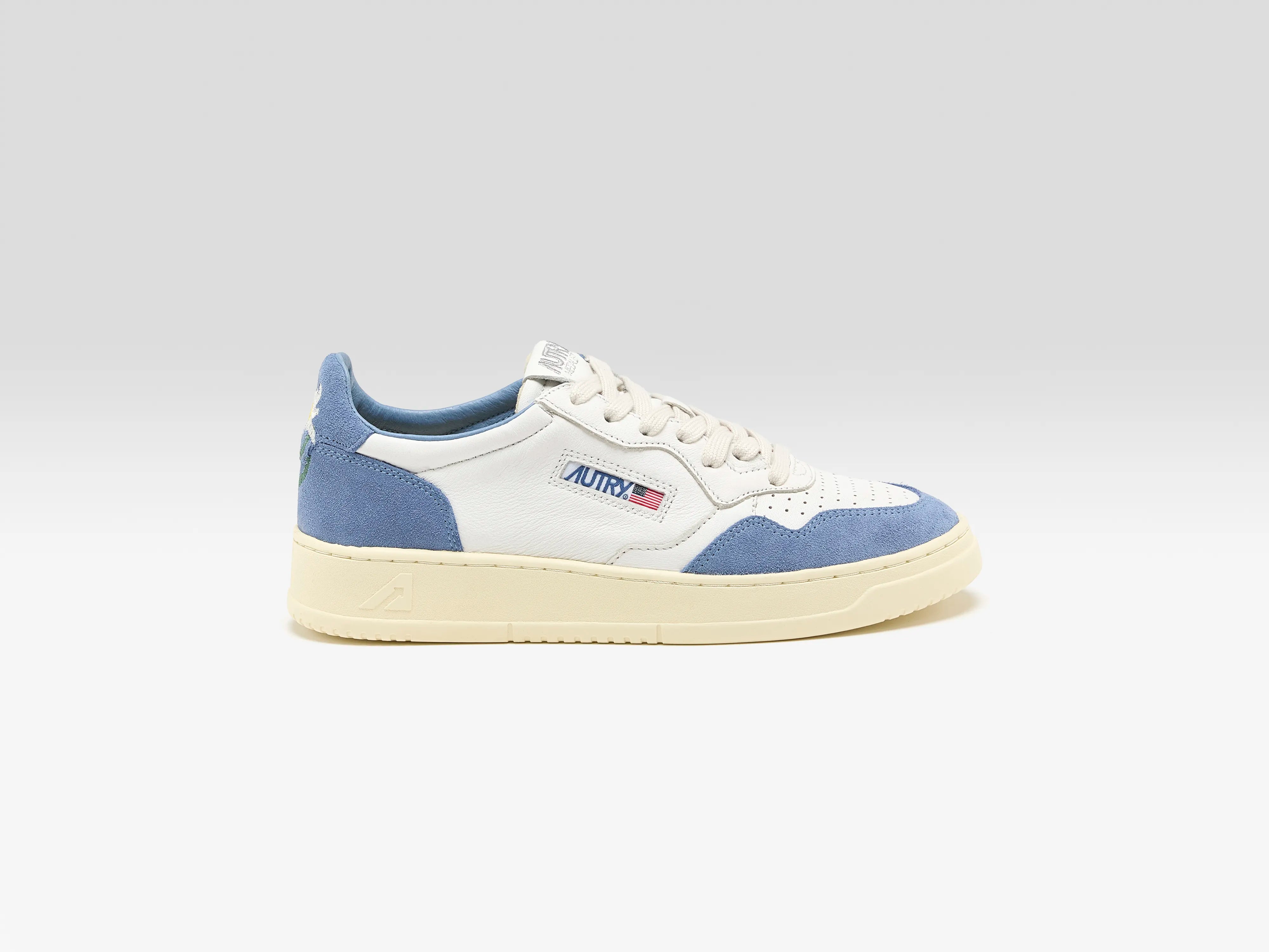 Medalist Low for Women  (252 / W / PALE BLUE)
