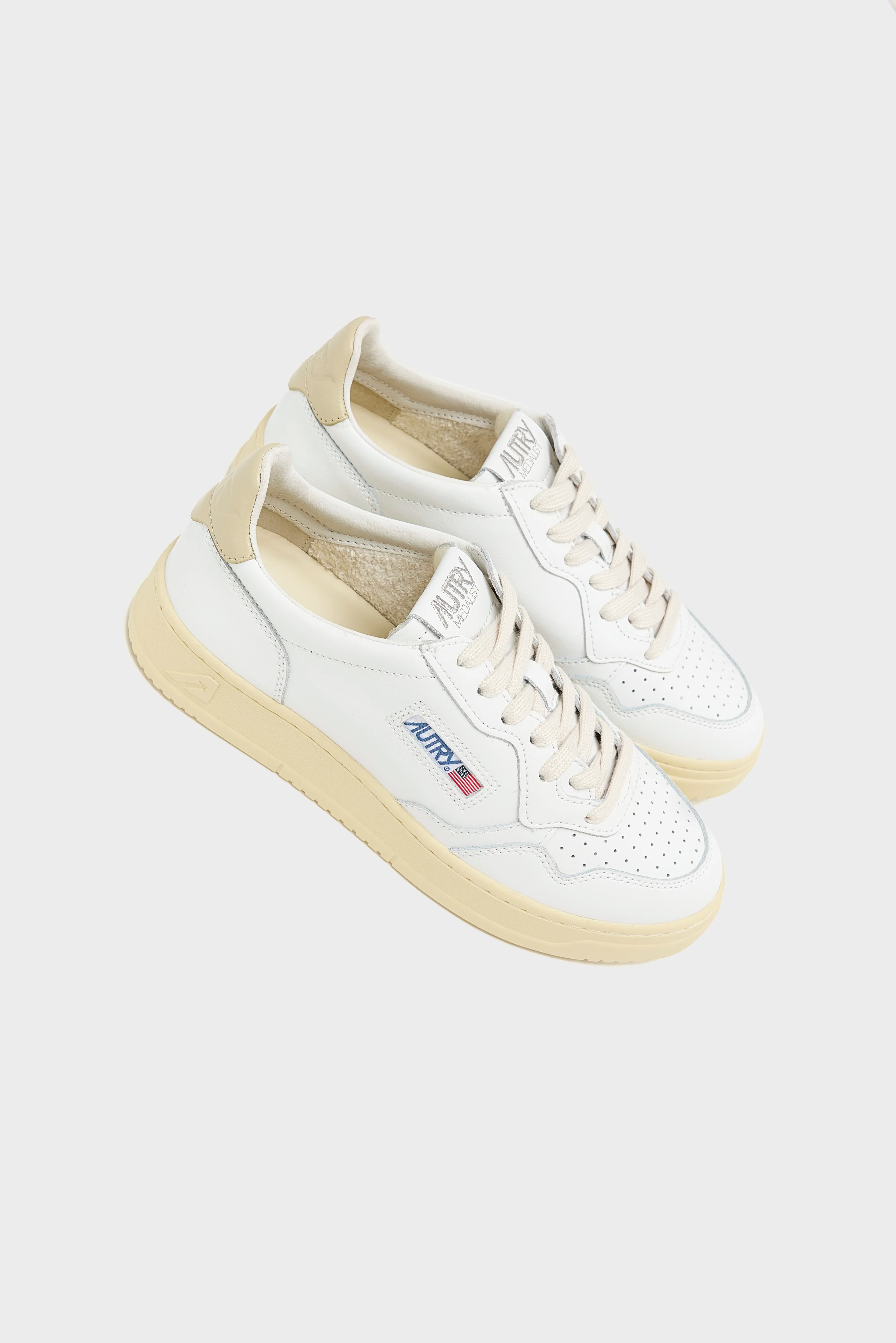 Medalist Low for Women  (252 / W / BEIGE)