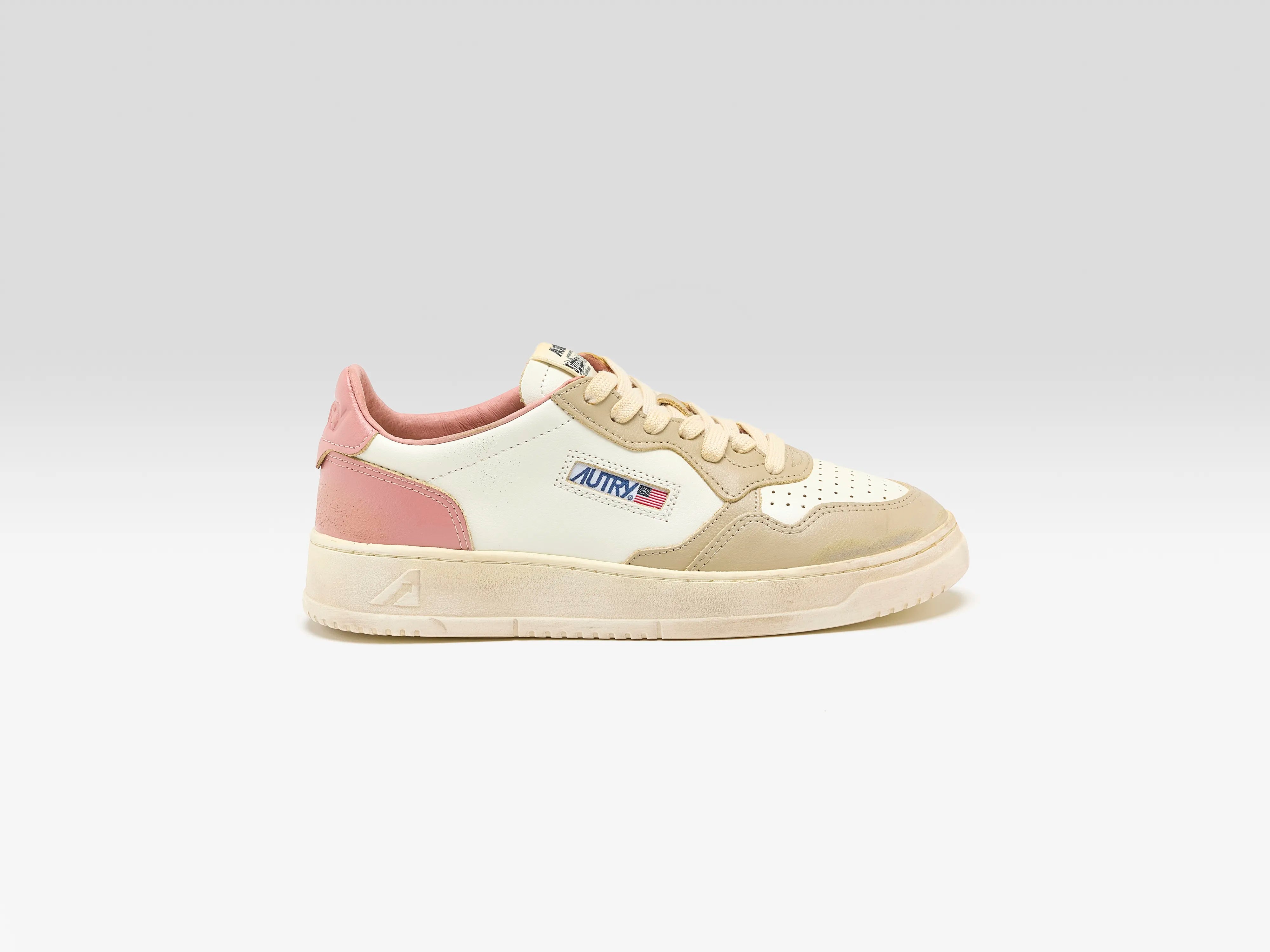 Medalist Low Super Vintage for Women  (252 / W / BEIGE)