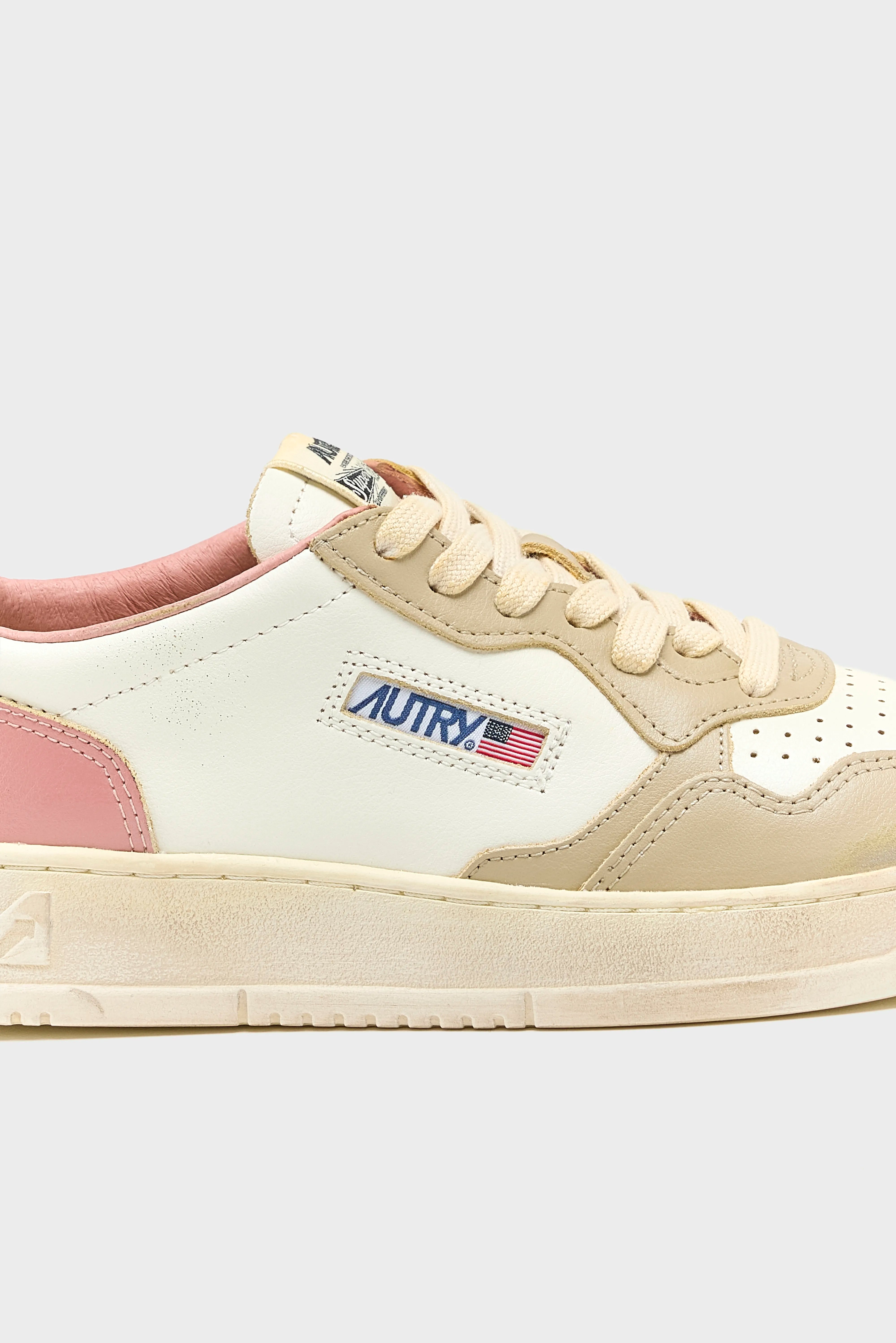 Medalist Low Super Vintage for Women  (252 / W / BEIGE)