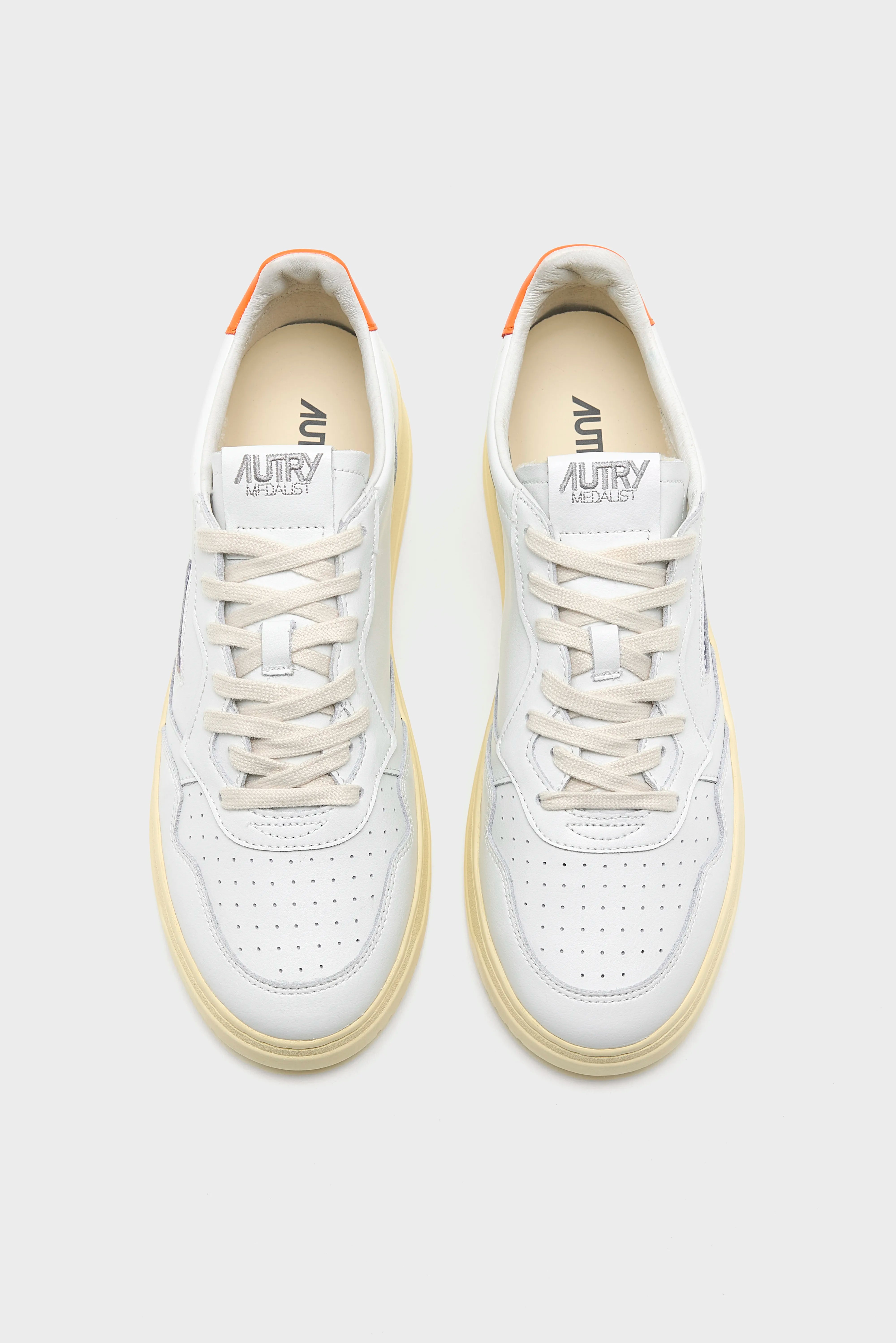 Medalist Low pour Homme  (261 / M / ORANGE)