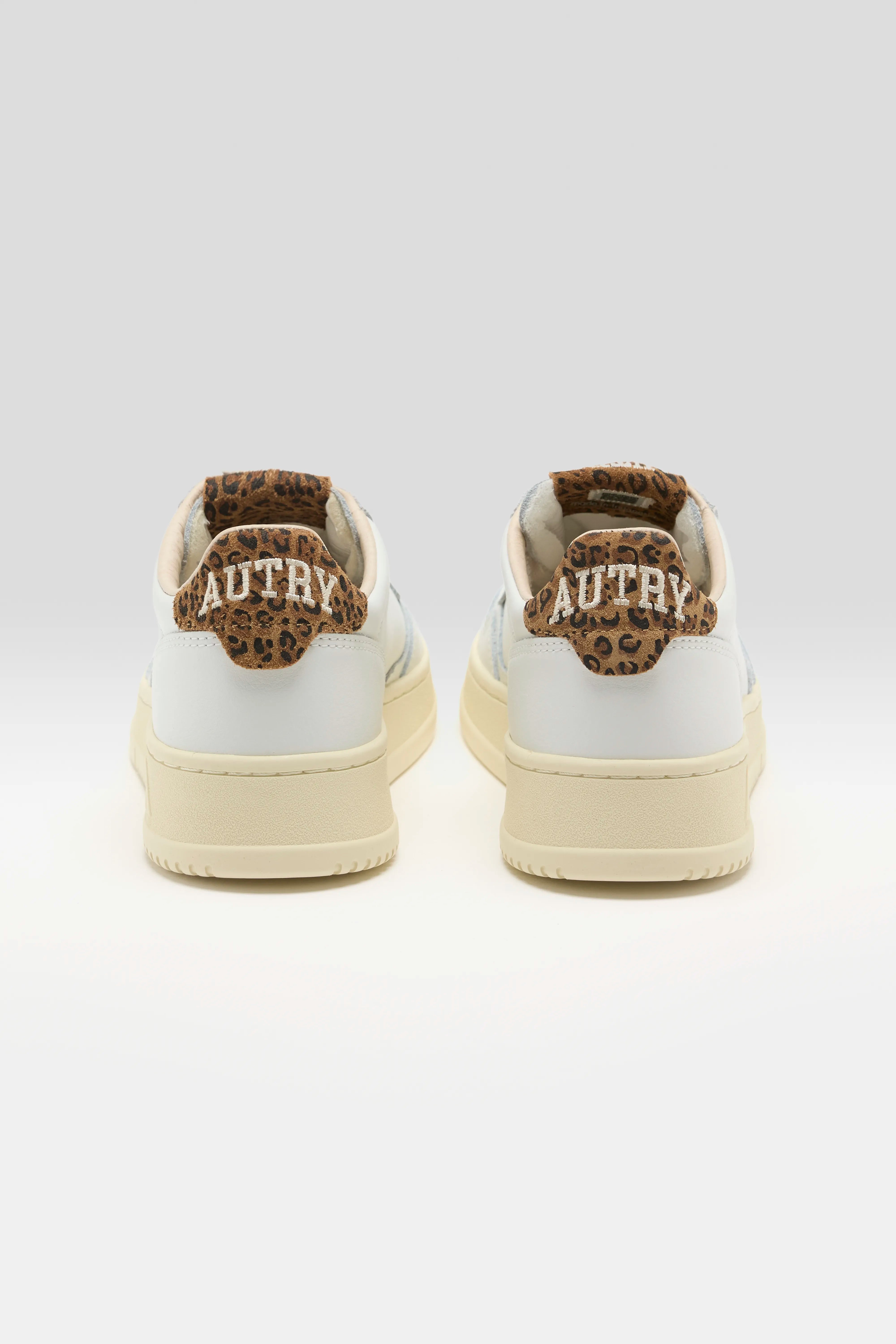 Medalist Low for Women (262 / W / OFF WHITE)