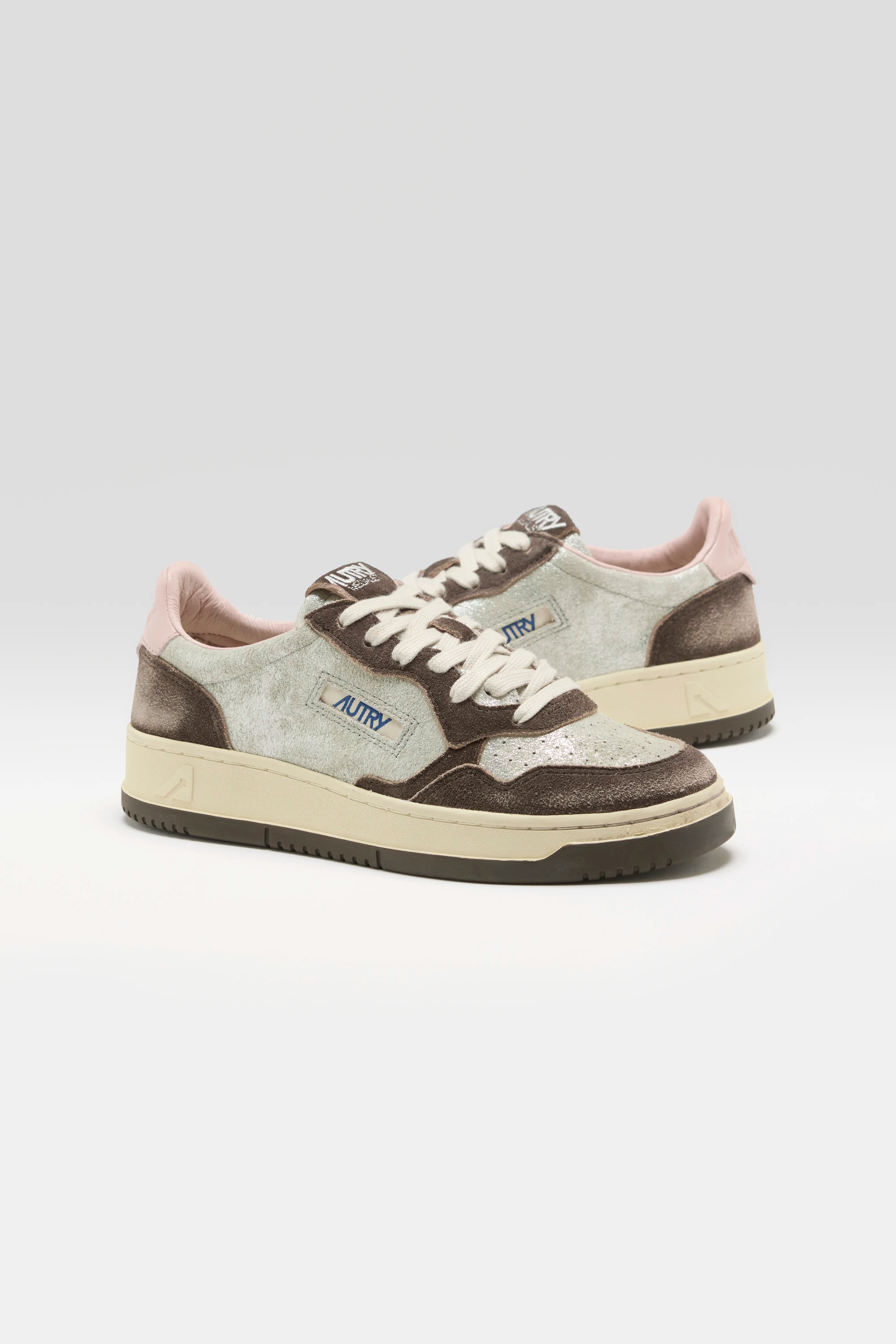 Medalist Low for Women (262 / W / PINK)