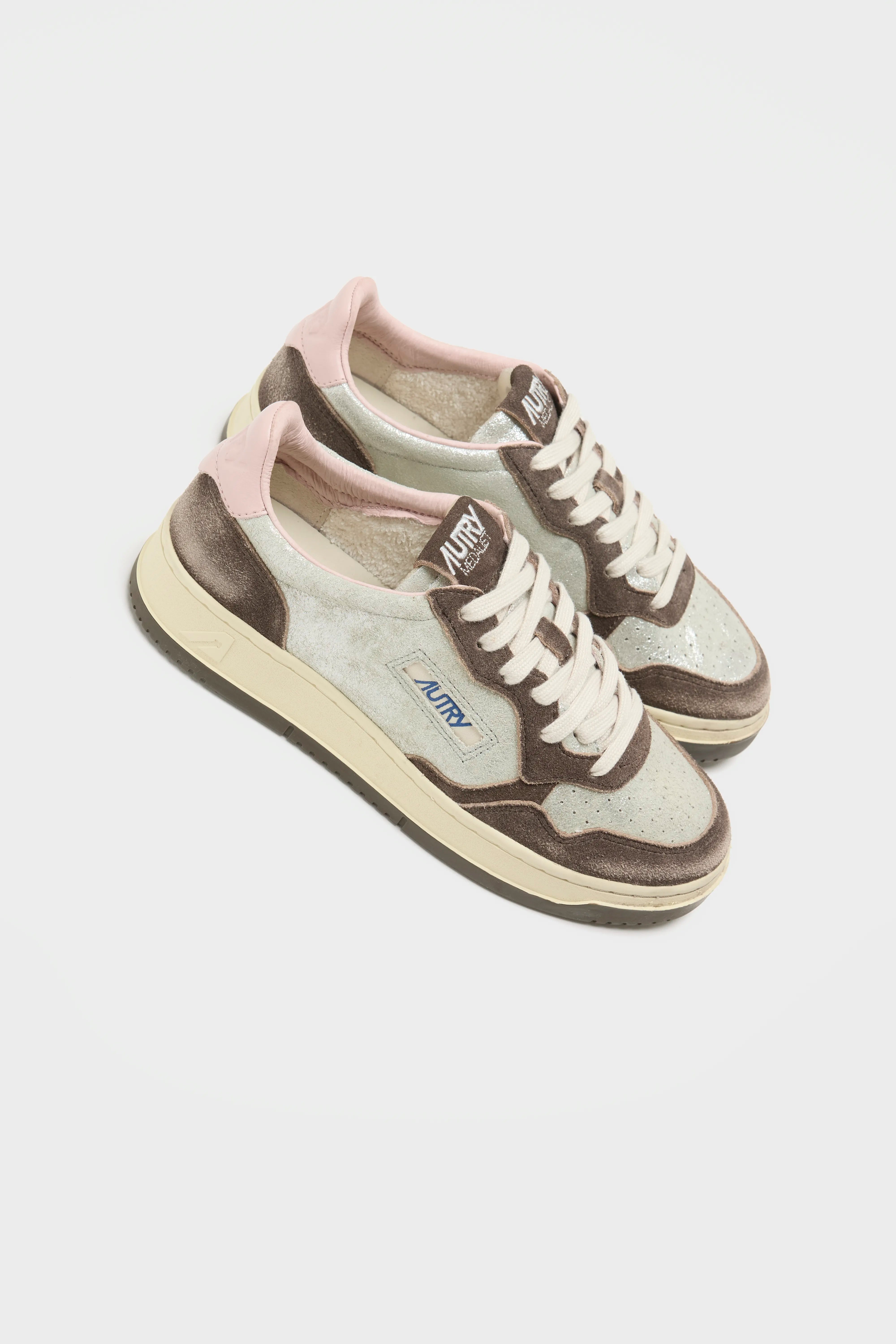 Medalist Low for Women (262 / W / PINK)