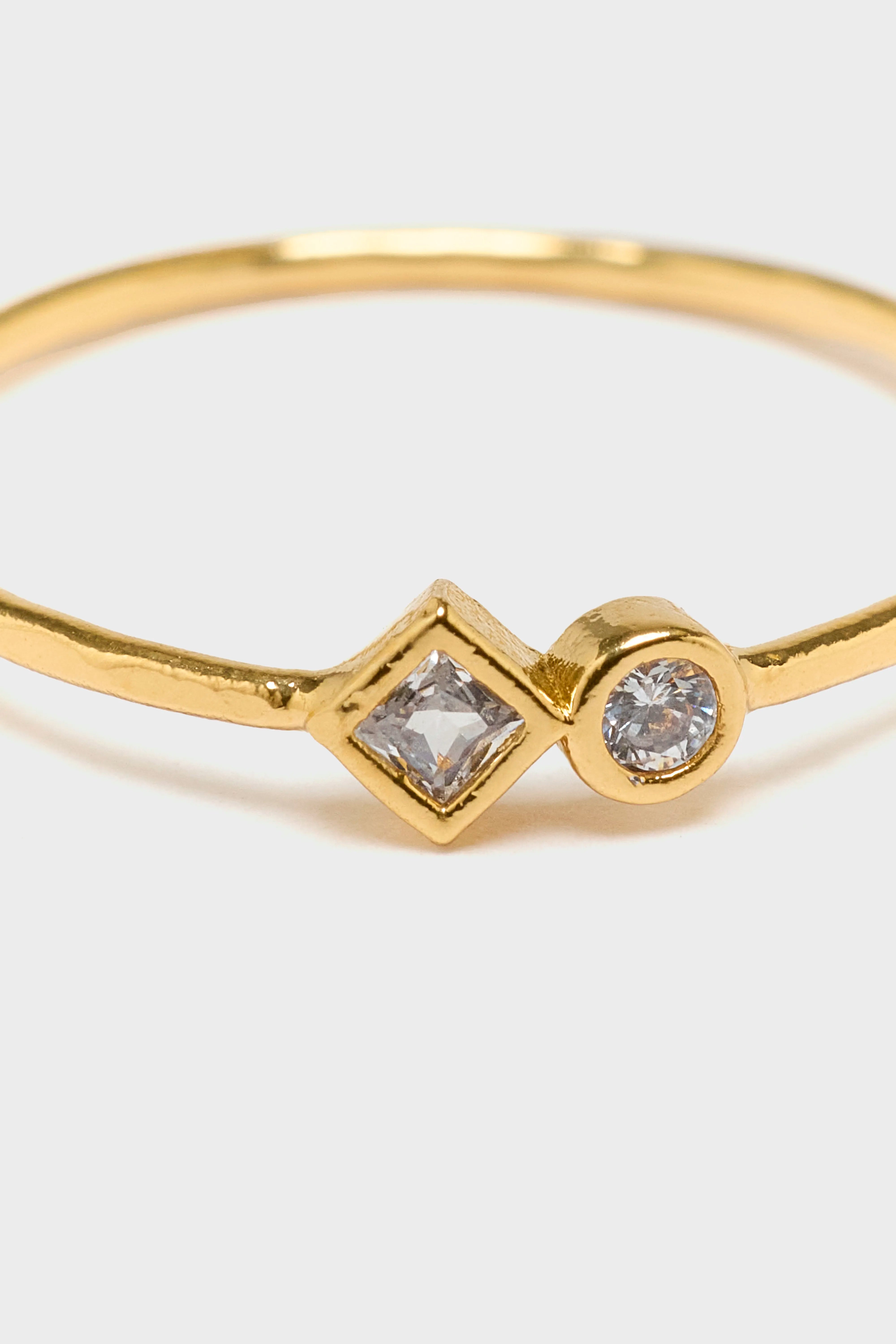 Idylle Ring  (251 / W / GOLD)