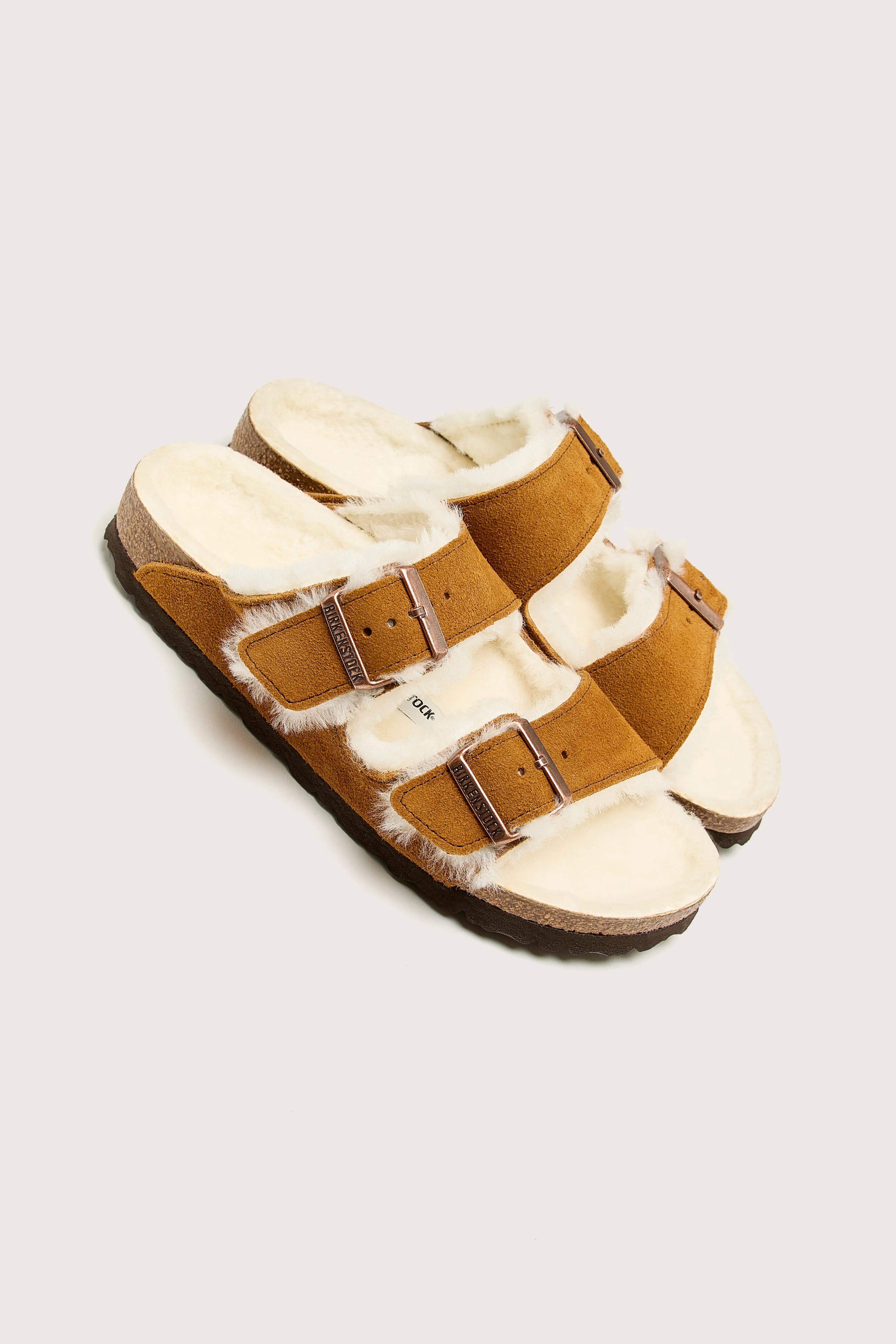 Arizona Shearling Sandals (242 / W / TAN)