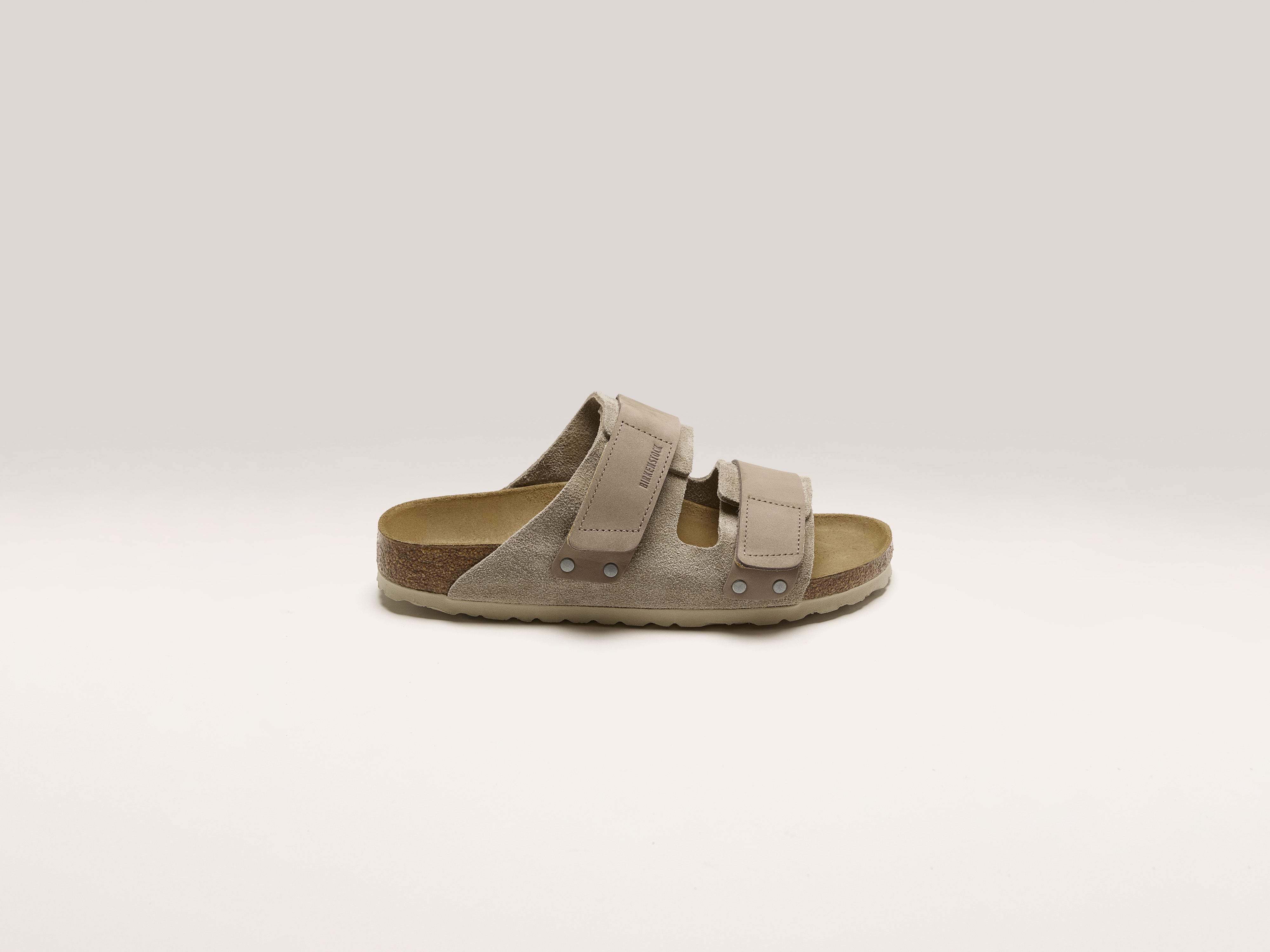 Uji Nubuck pour Femmes (242 / W / TAUPE)