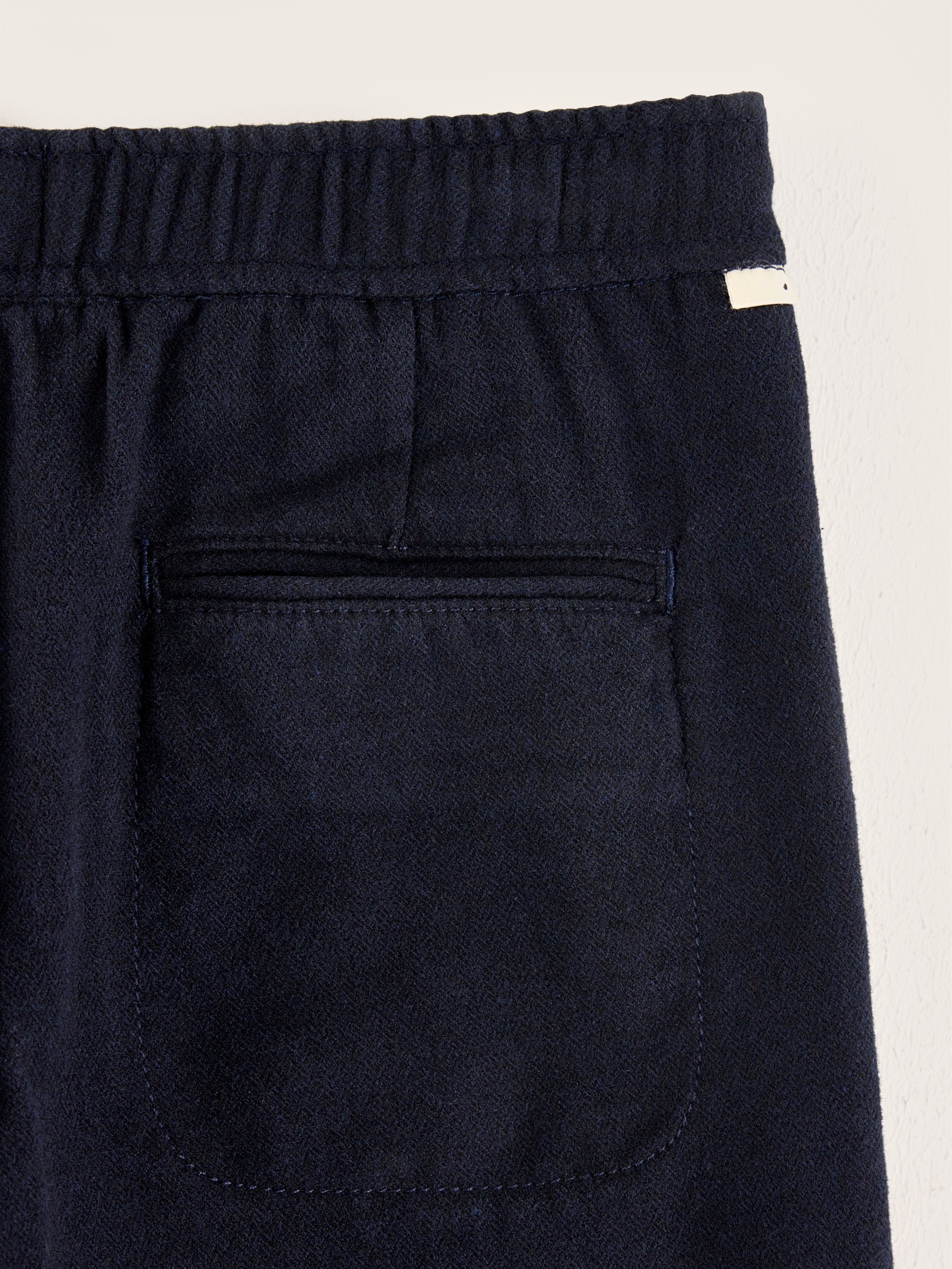 Pharel tapered trousers   (242 / B / NAVY)