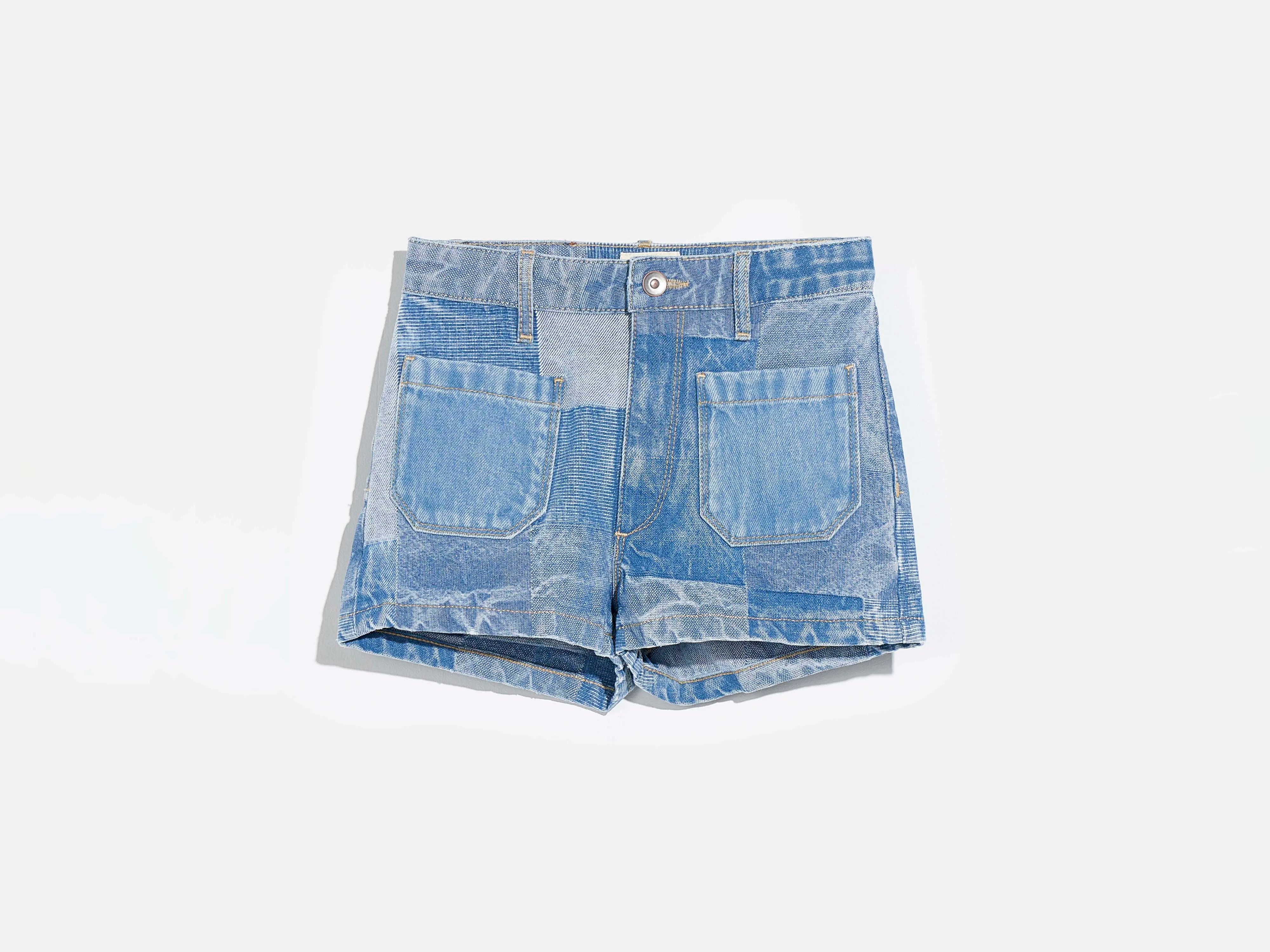 short preppy (241 / G / LT BLUE BLEACH)