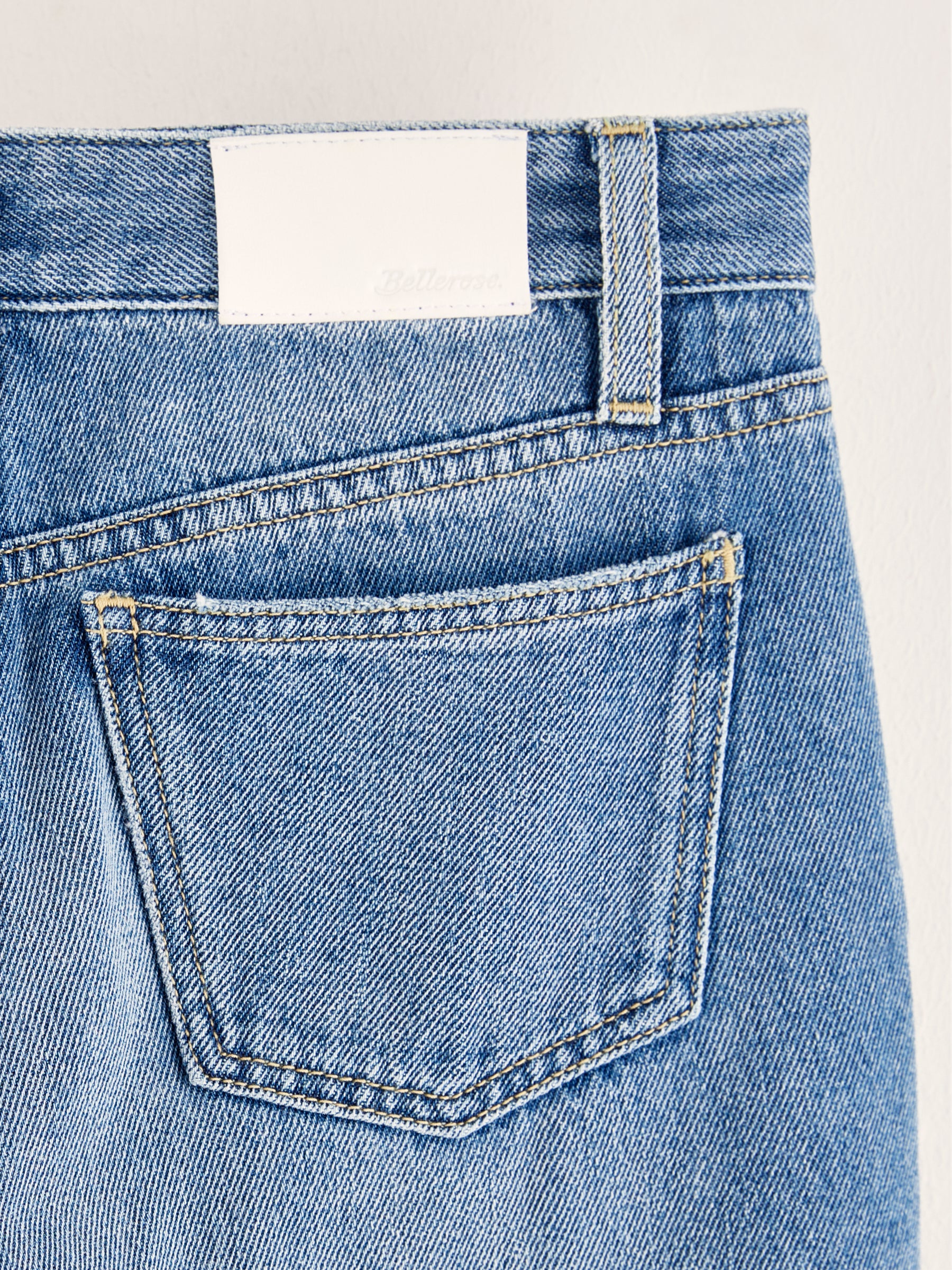 Kaatje Relaxed Jeans - Medium blue bleach For Girls | Bellerose