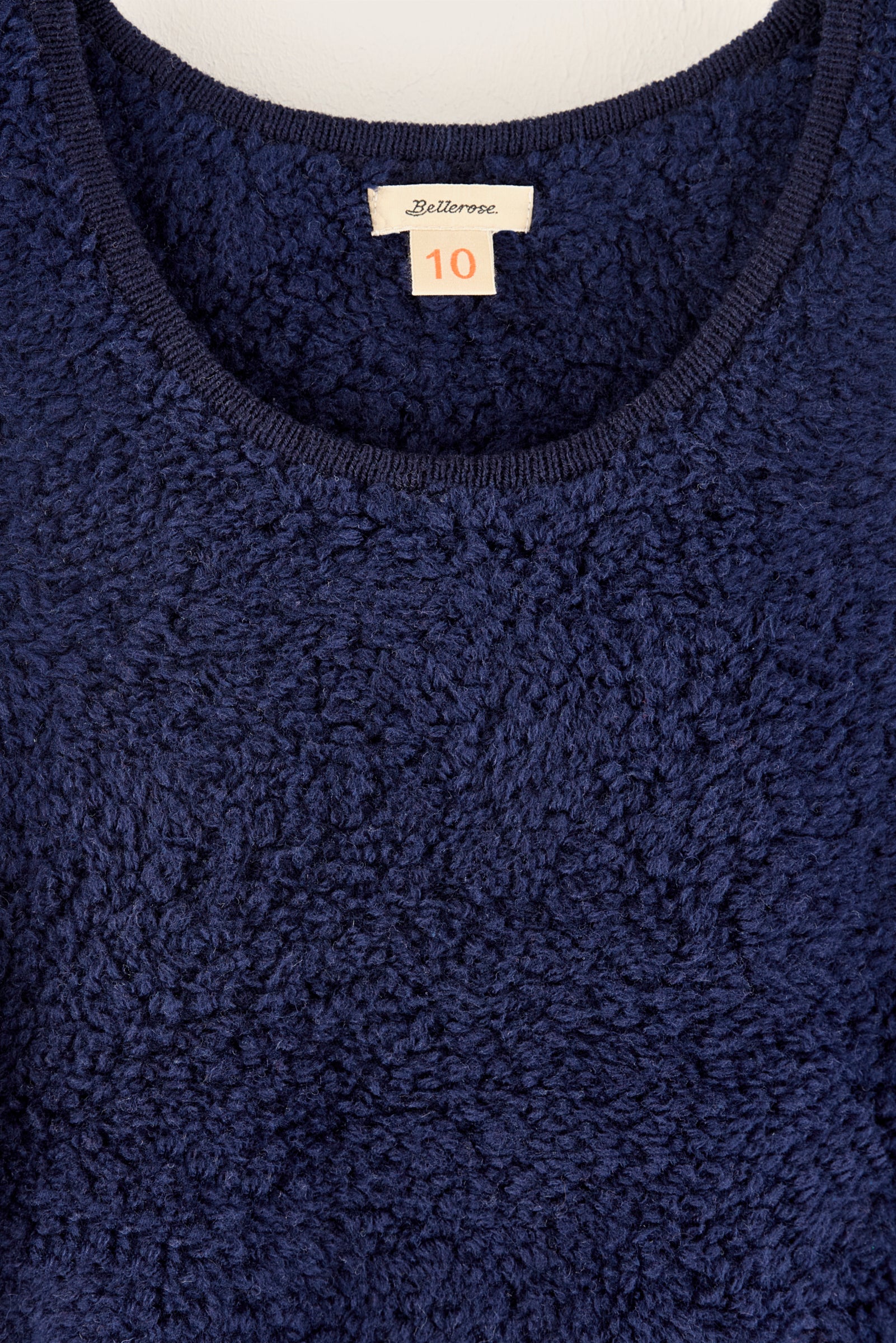 Gup round-neck sweater (242 / G / AMERICA)