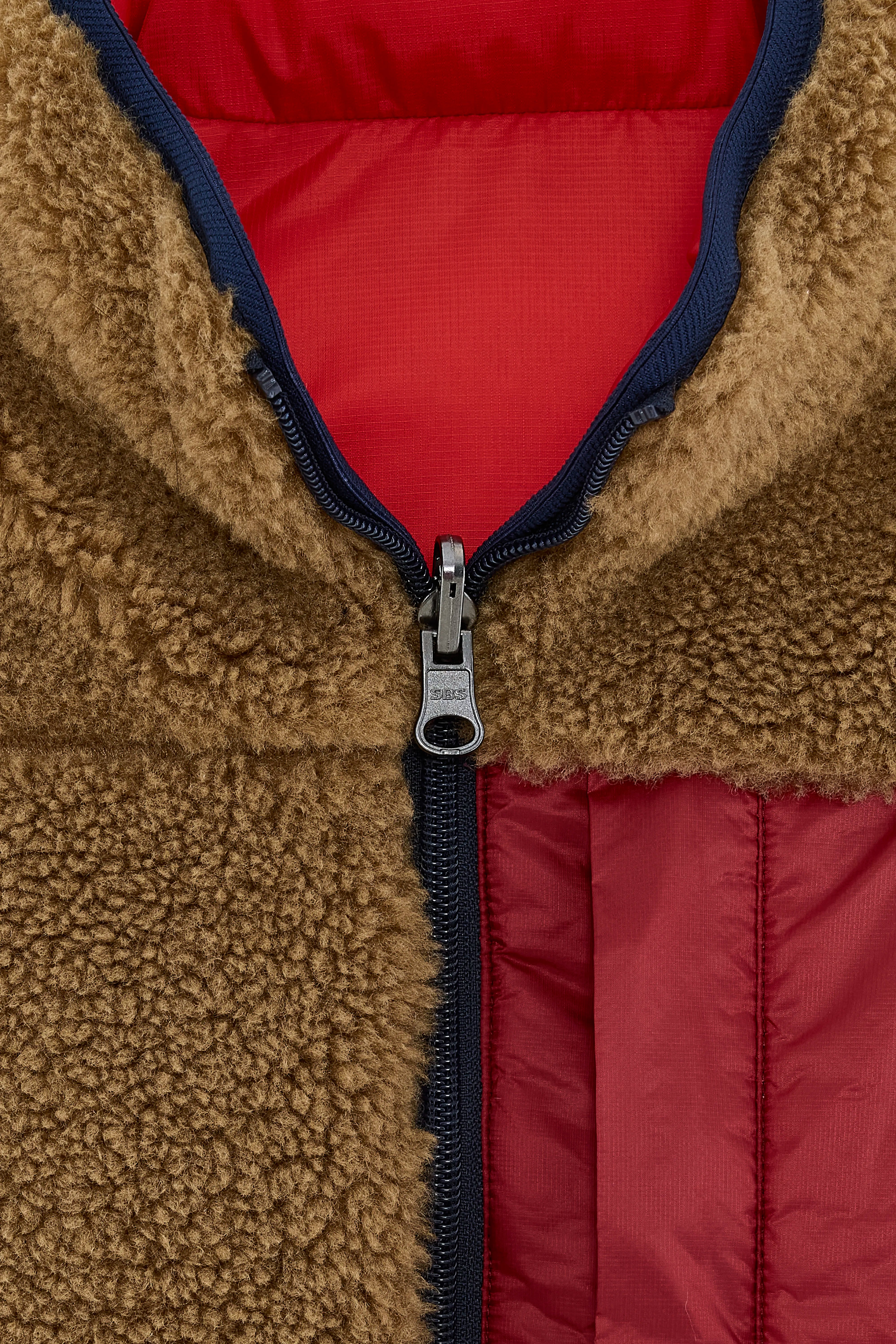 Hans bodywarmer (252 / B / LIPSTICK)