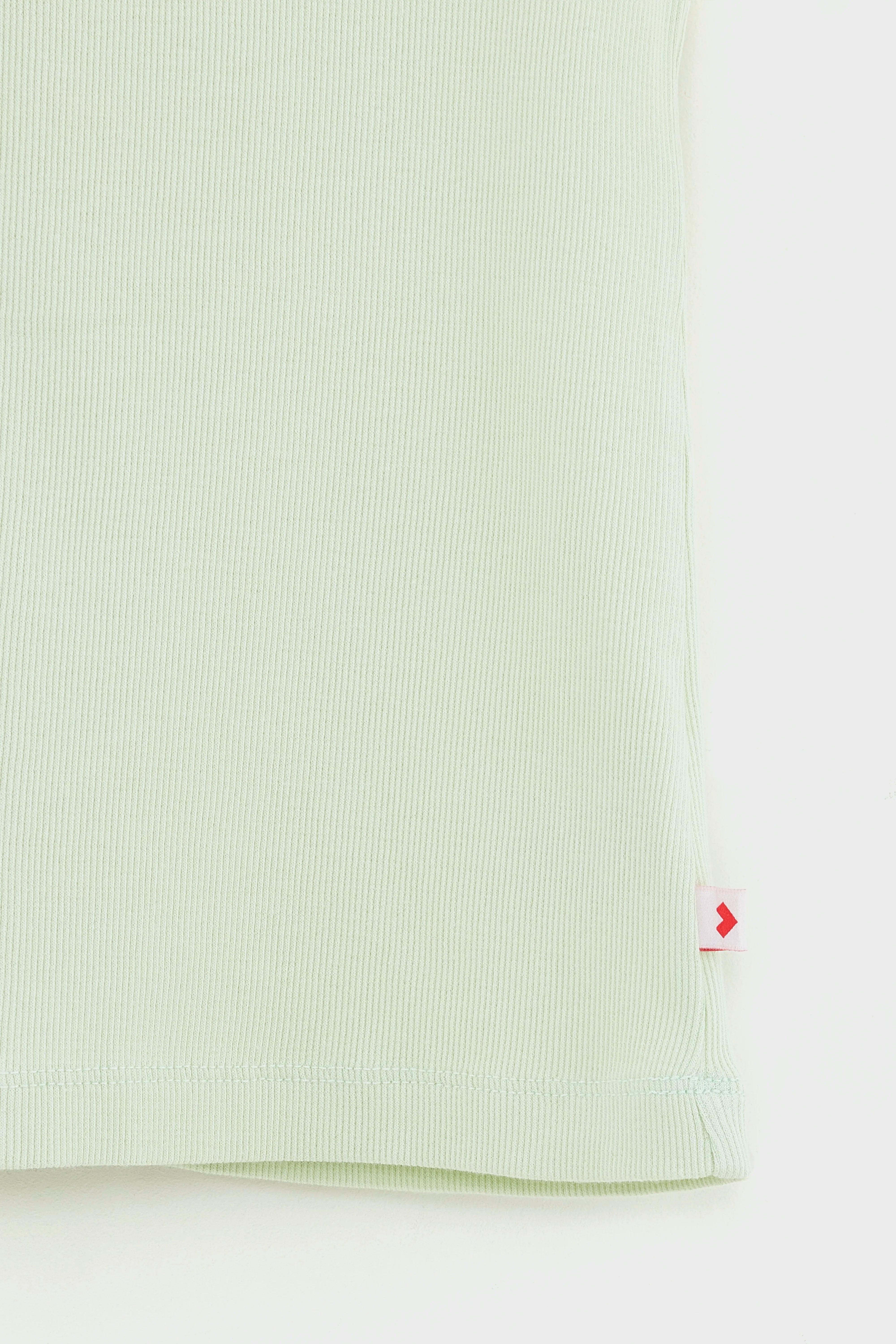 Fammy slim tank top (261 / G / LIME)