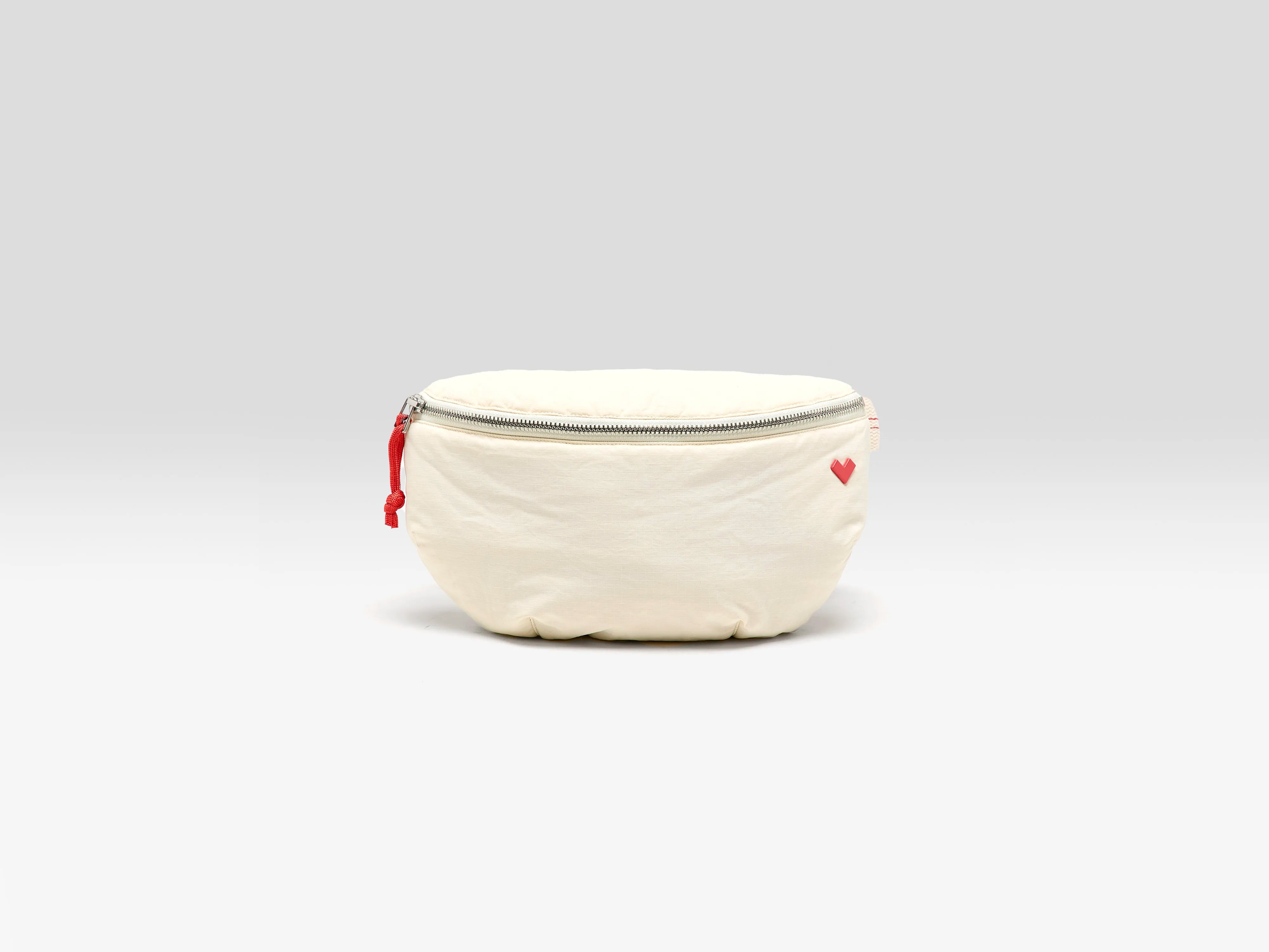 Heccy sling bag (261 / G / WHISPER)